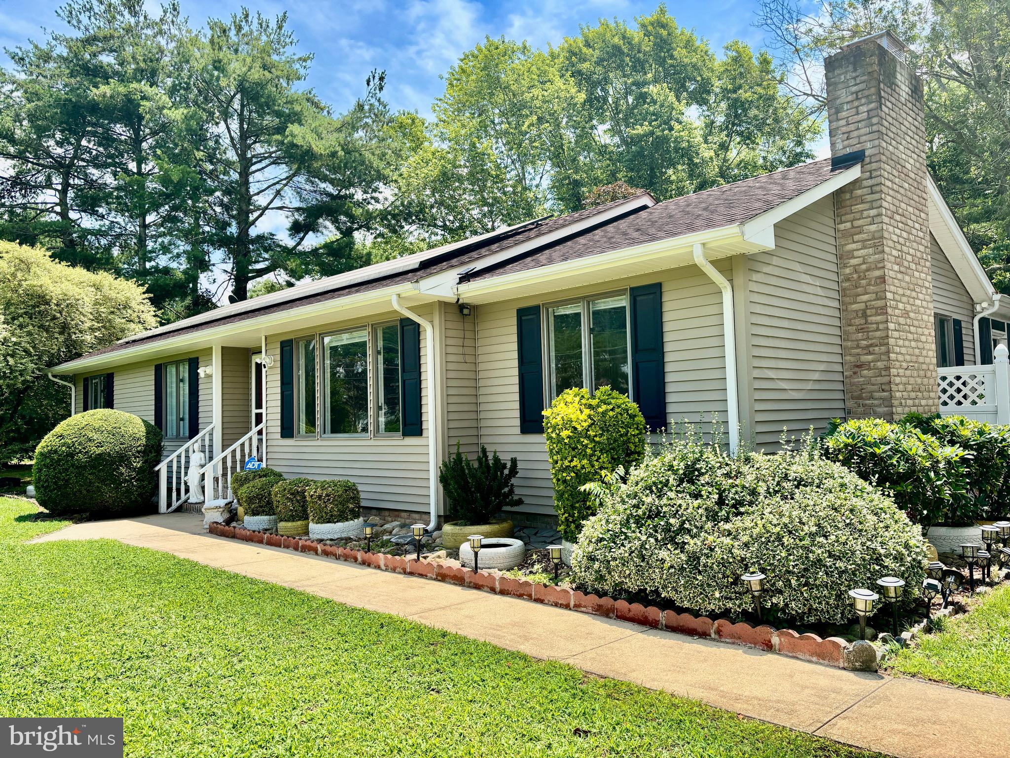1101 NEVINS PLACE