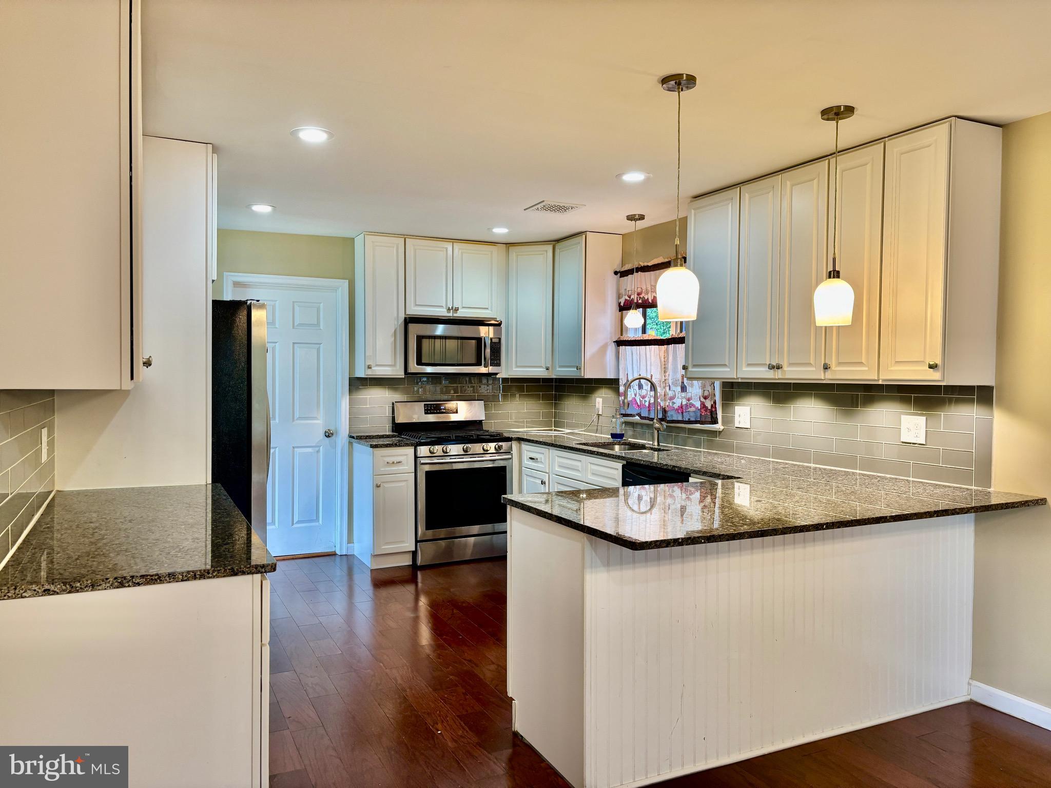 1101 NEVINS PLACE