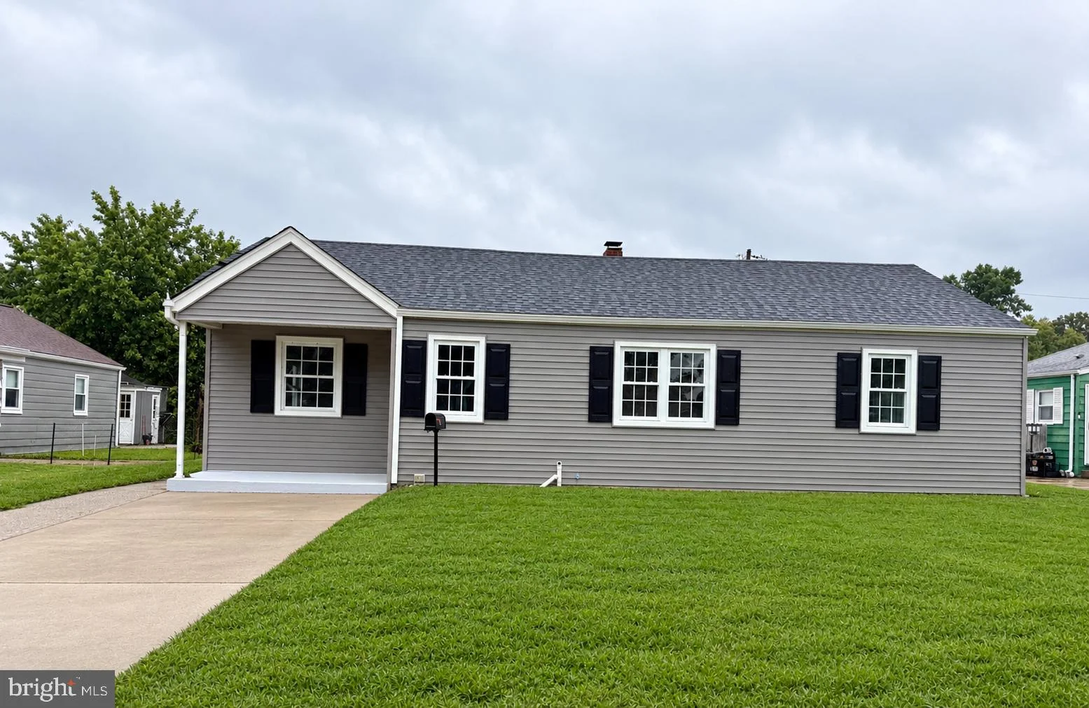 727 Woodtop Road, Wilmington, DE 19804