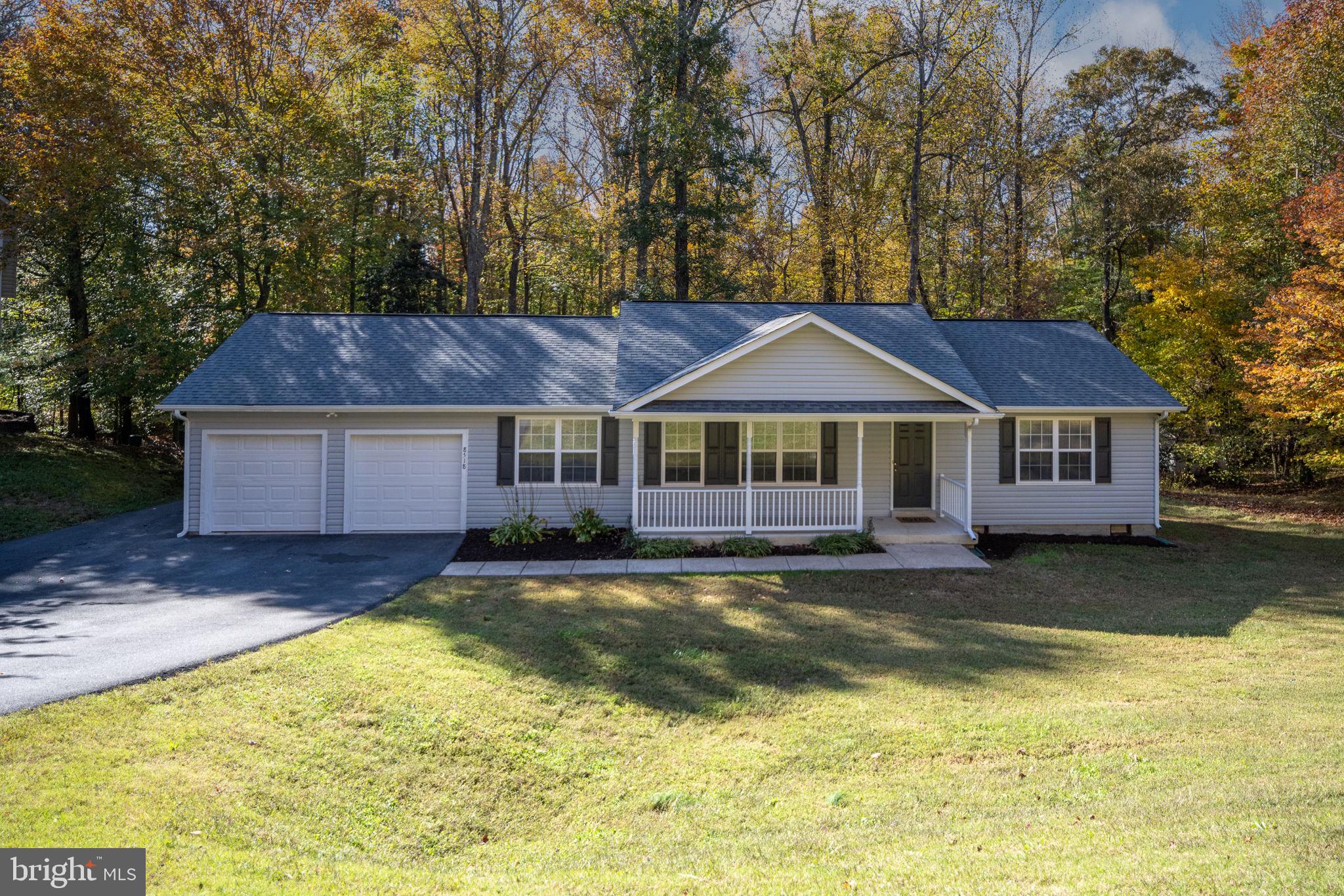 PRESIDENTIAL LAKES - Residential