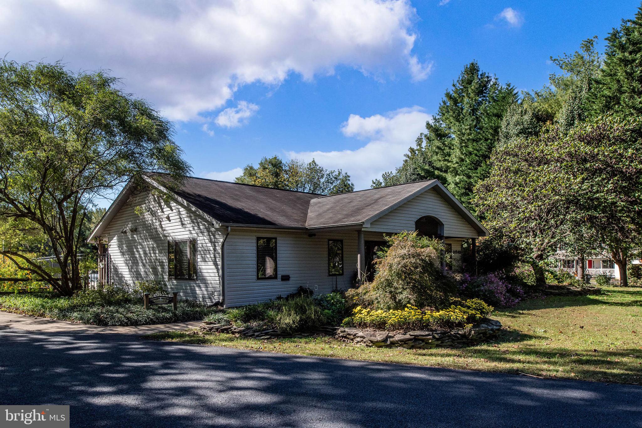 PRESIDENTIAL LAKES - Residential