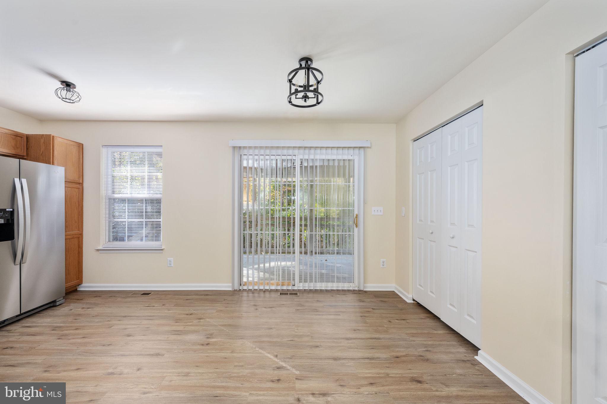 PRESIDENTIAL LAKES - Residential