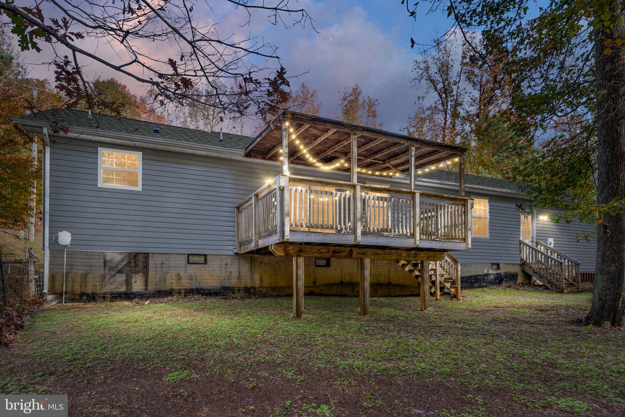 PRESIDENTIAL LAKES - Residential