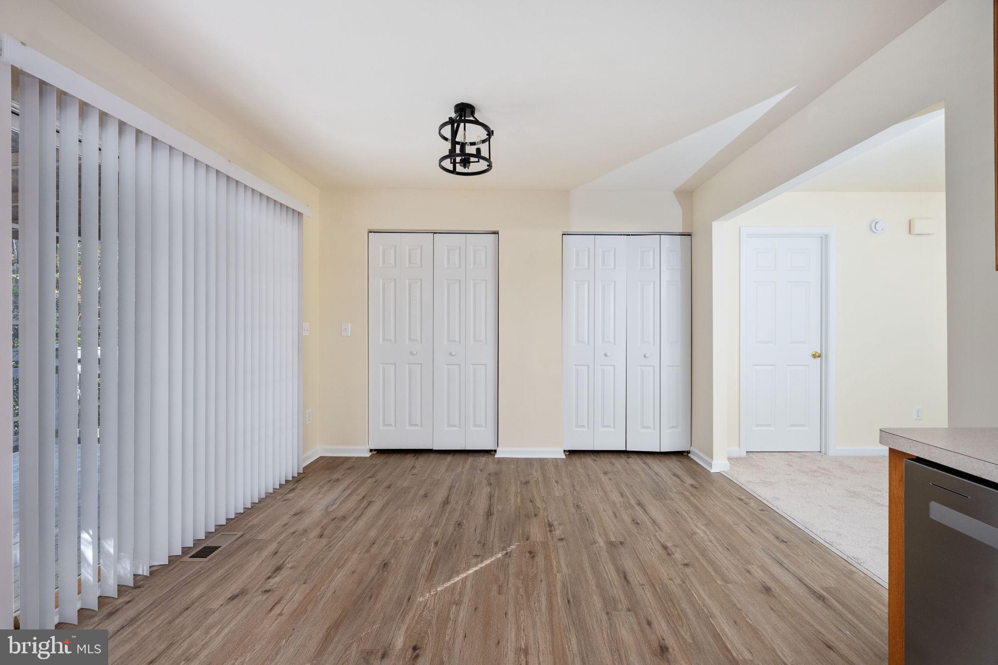 PRESIDENTIAL LAKES - Residential