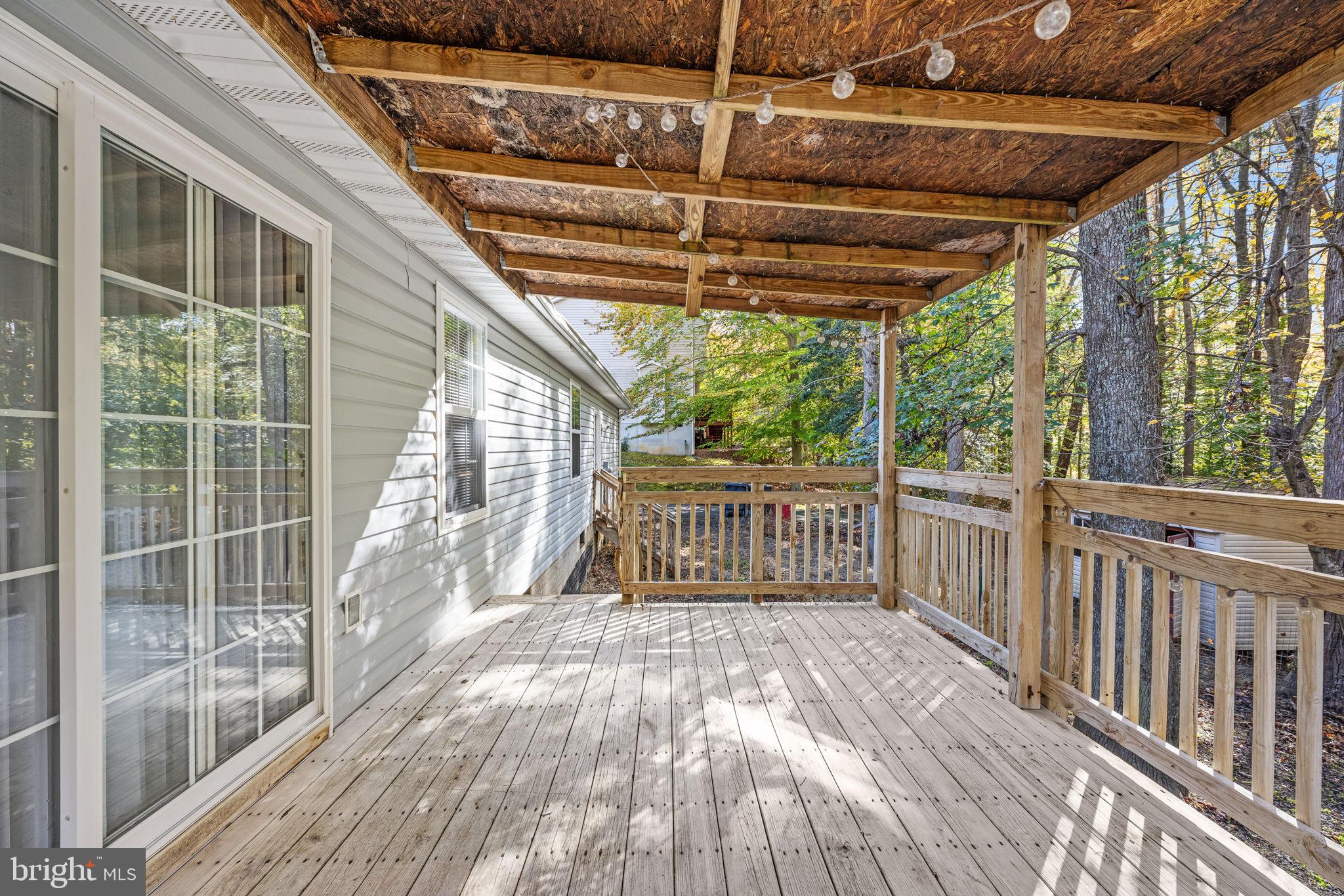 PRESIDENTIAL LAKES - Residential