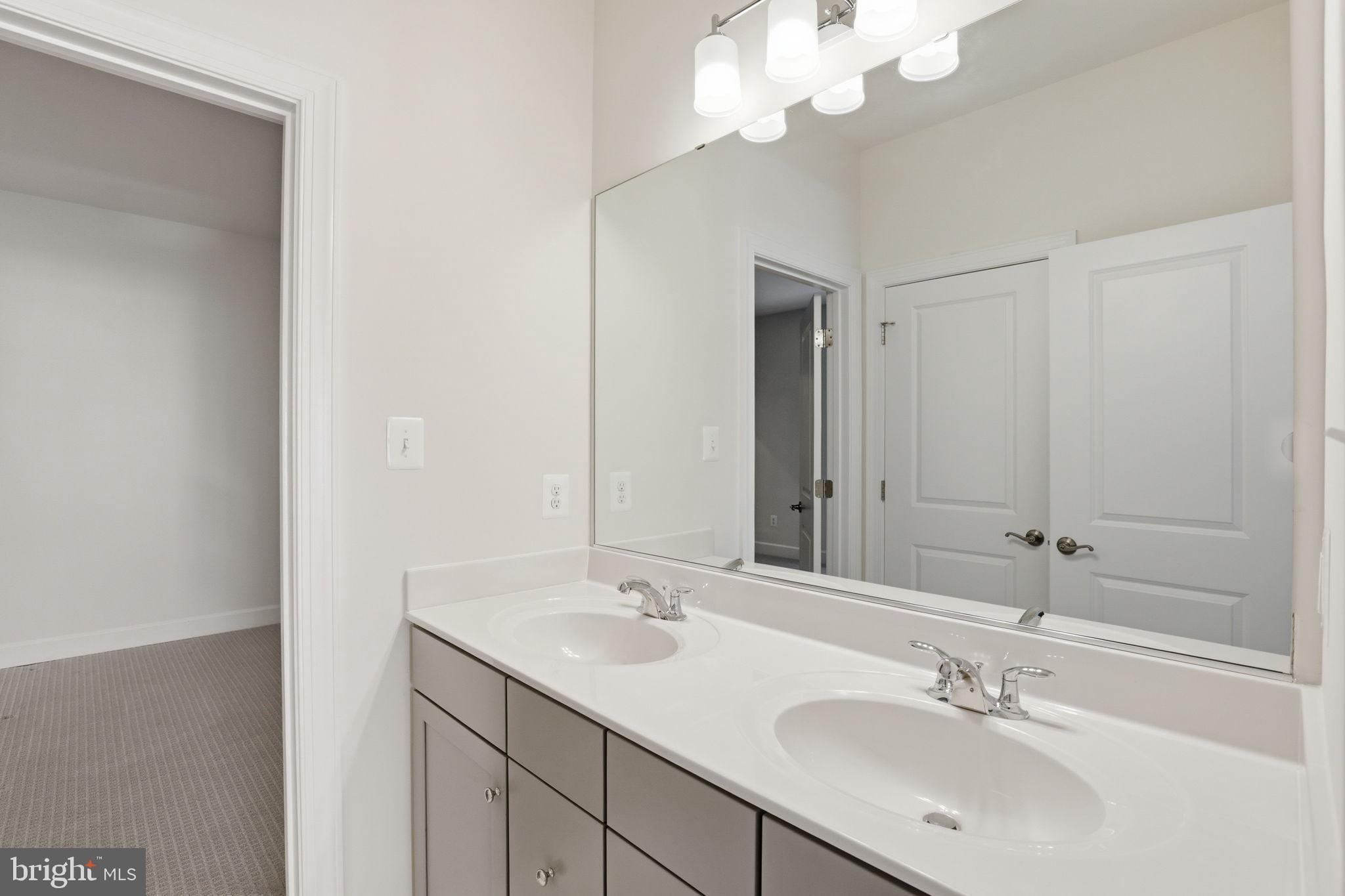 PARKSIDE - Residential