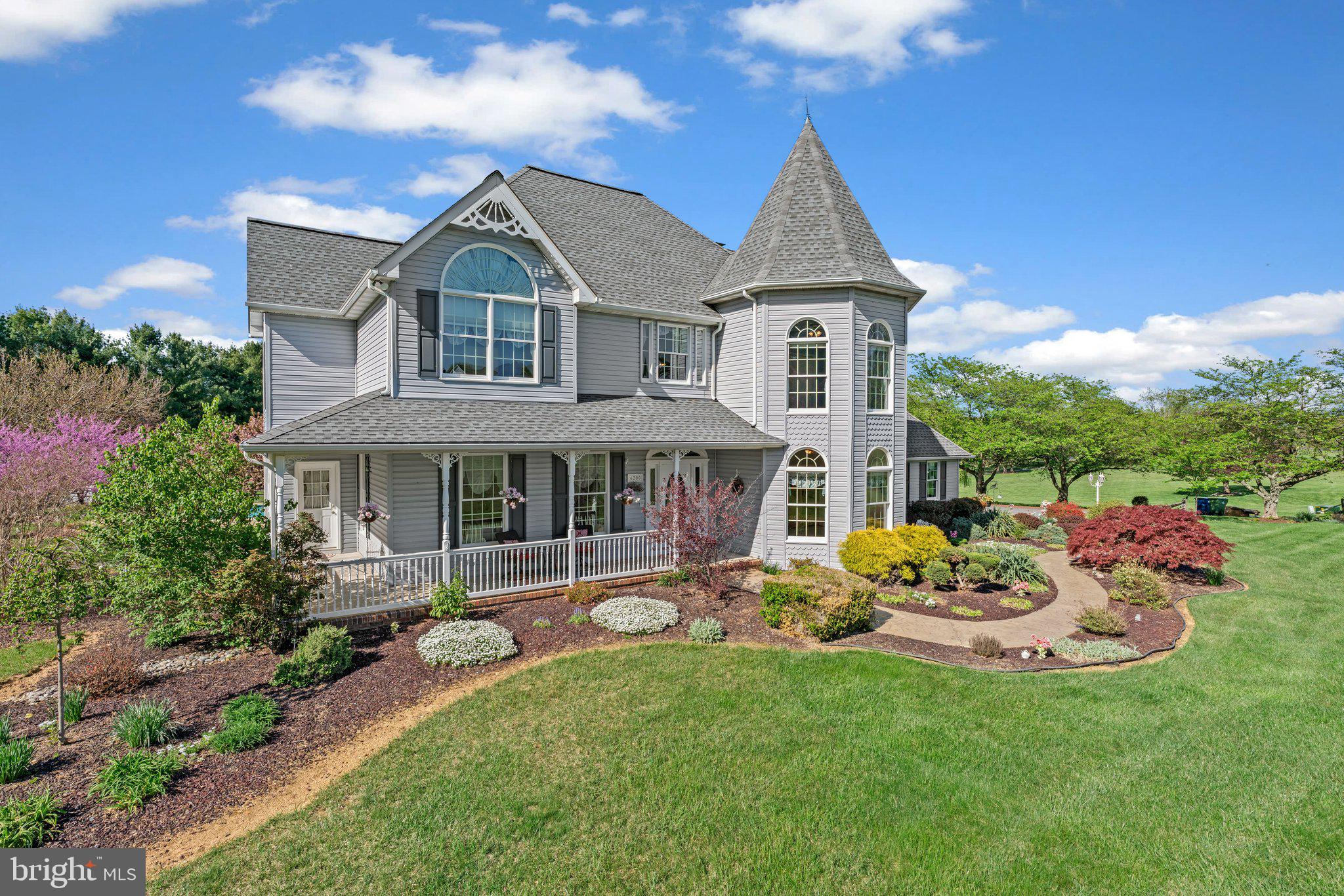 DOGWOOD ESTATES - Residential