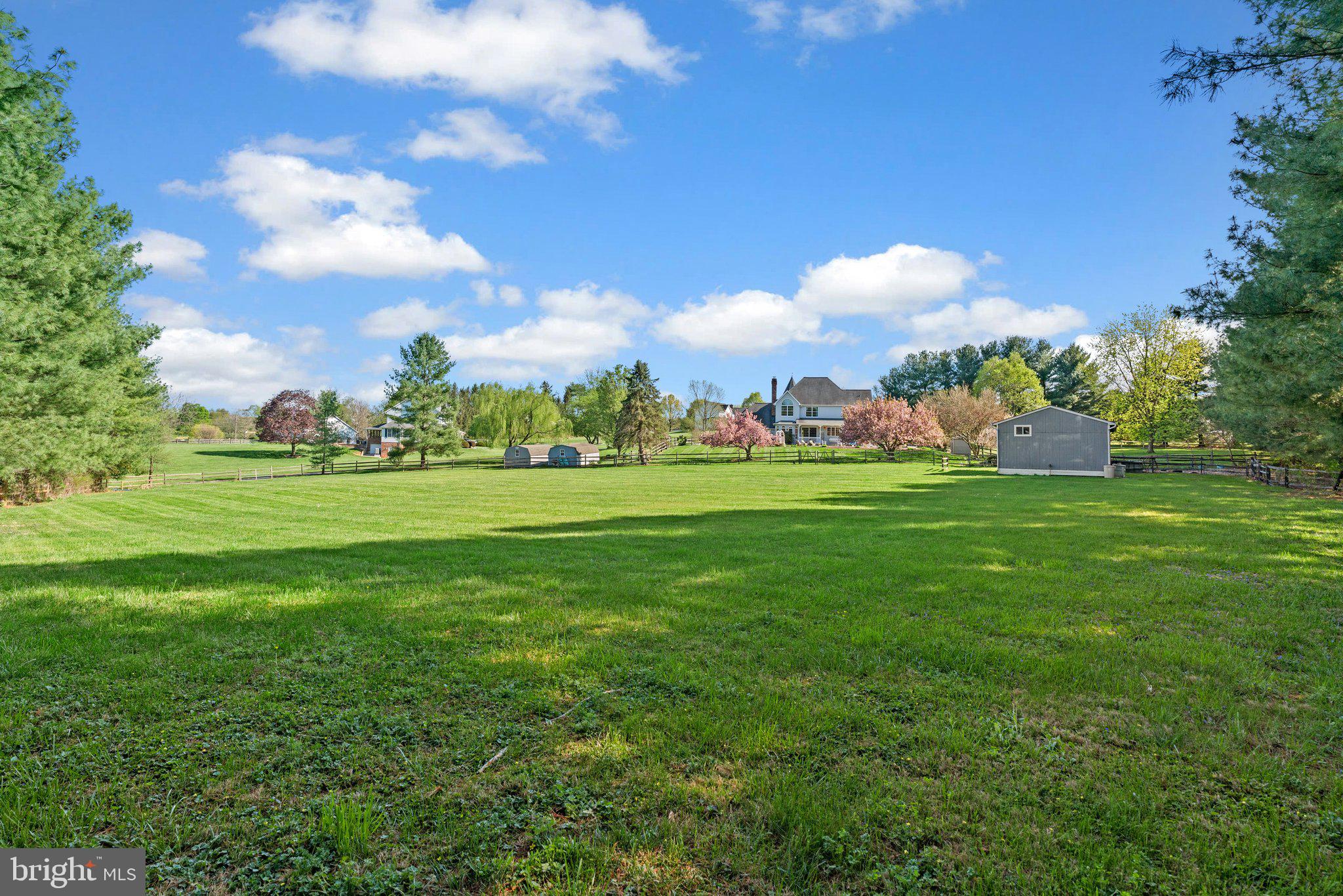 DOGWOOD ESTATES - Residential