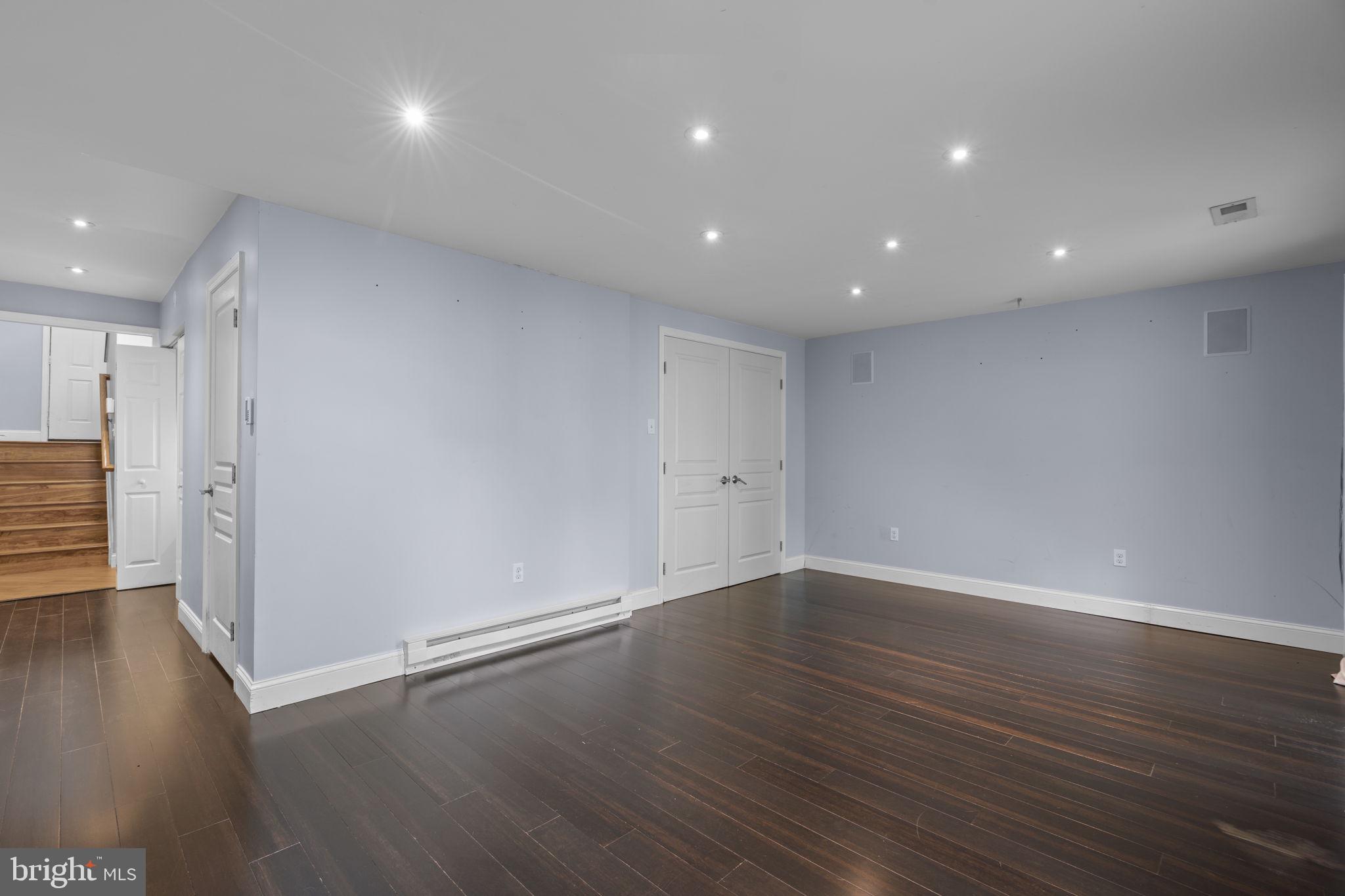 DORSEY HALL - Residential