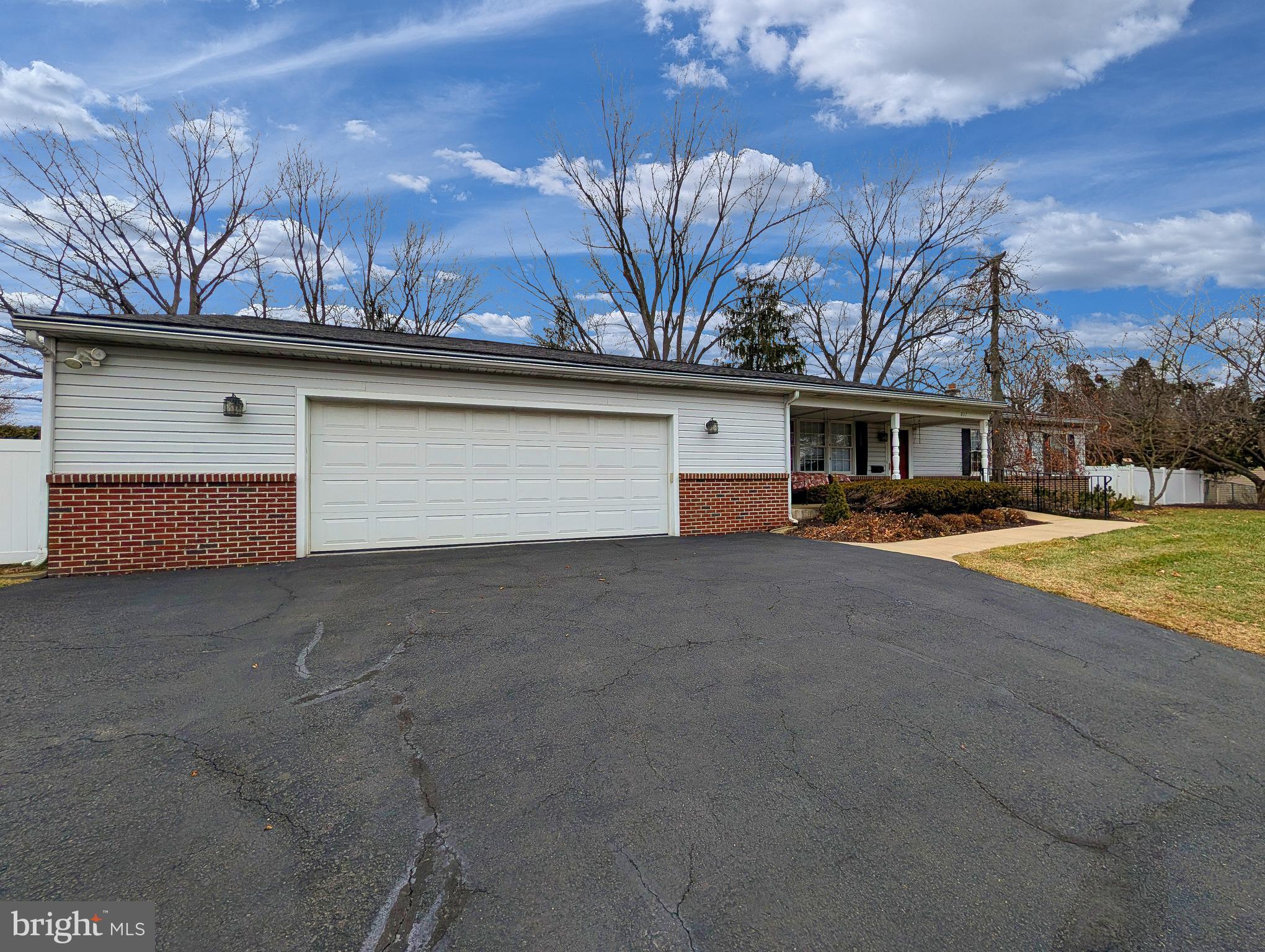 DOYLESTOWN BORO - Residential