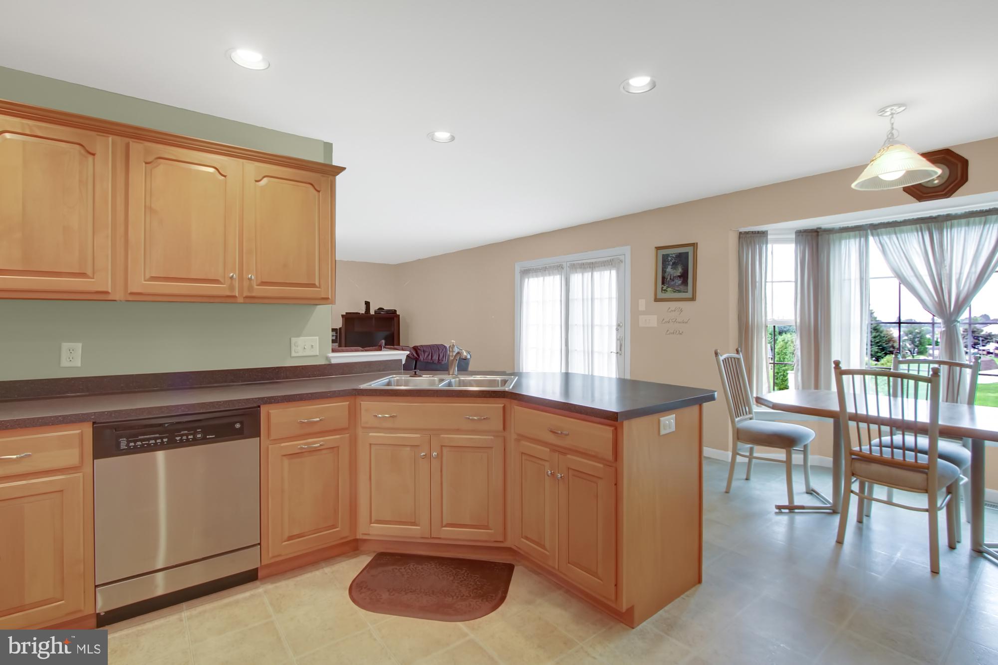 MONARCH RIDGE - Residential