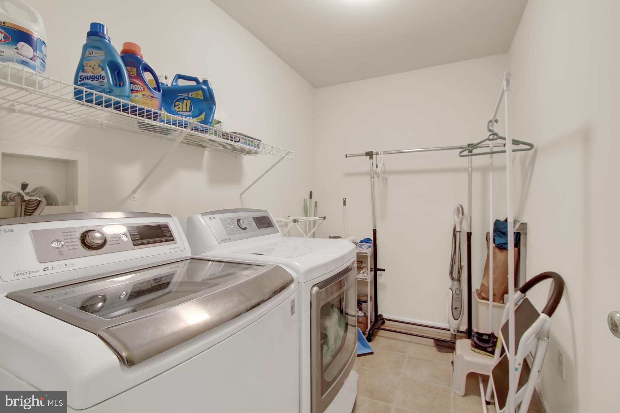 MONARCH RIDGE - Residential