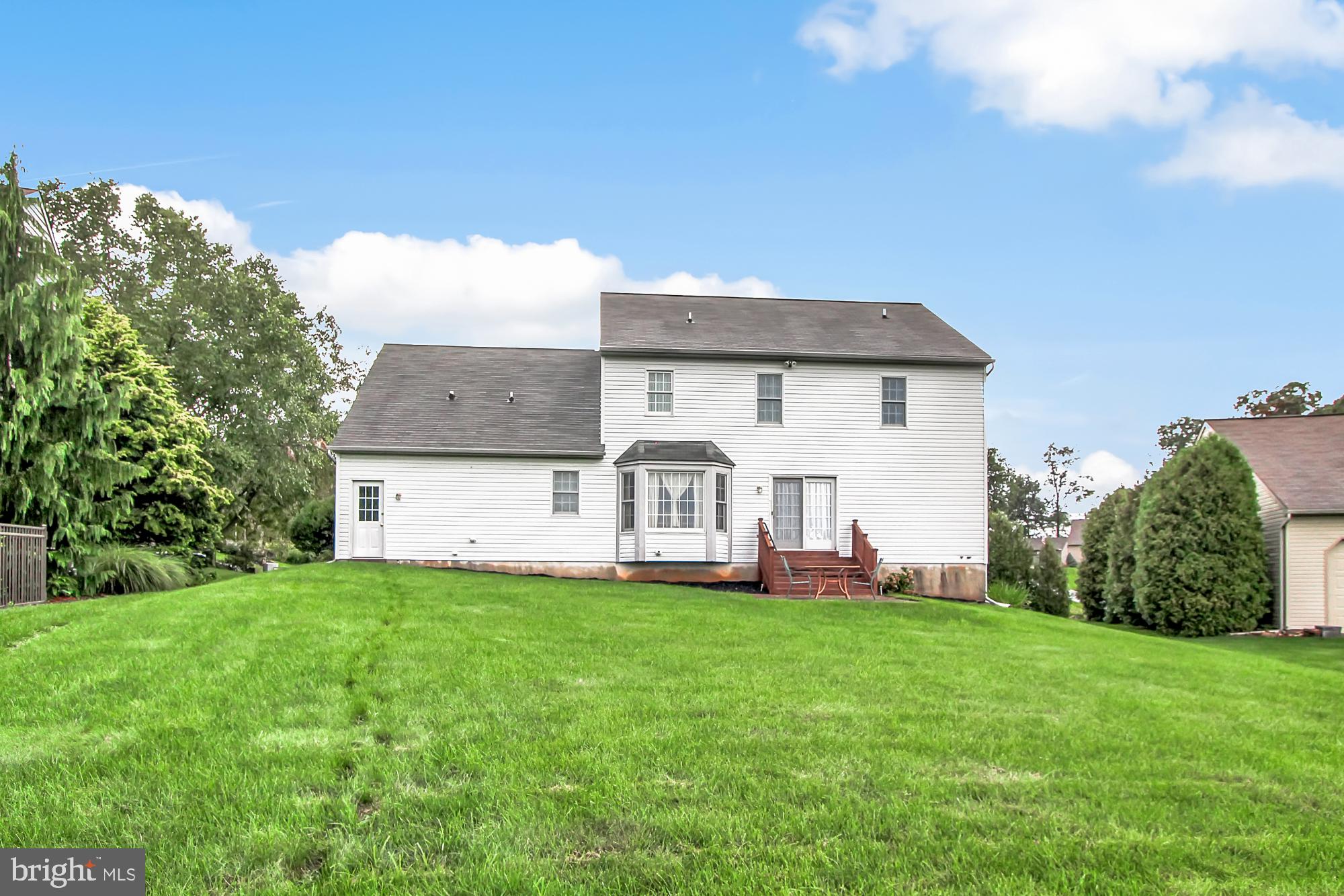 MONARCH RIDGE - Residential