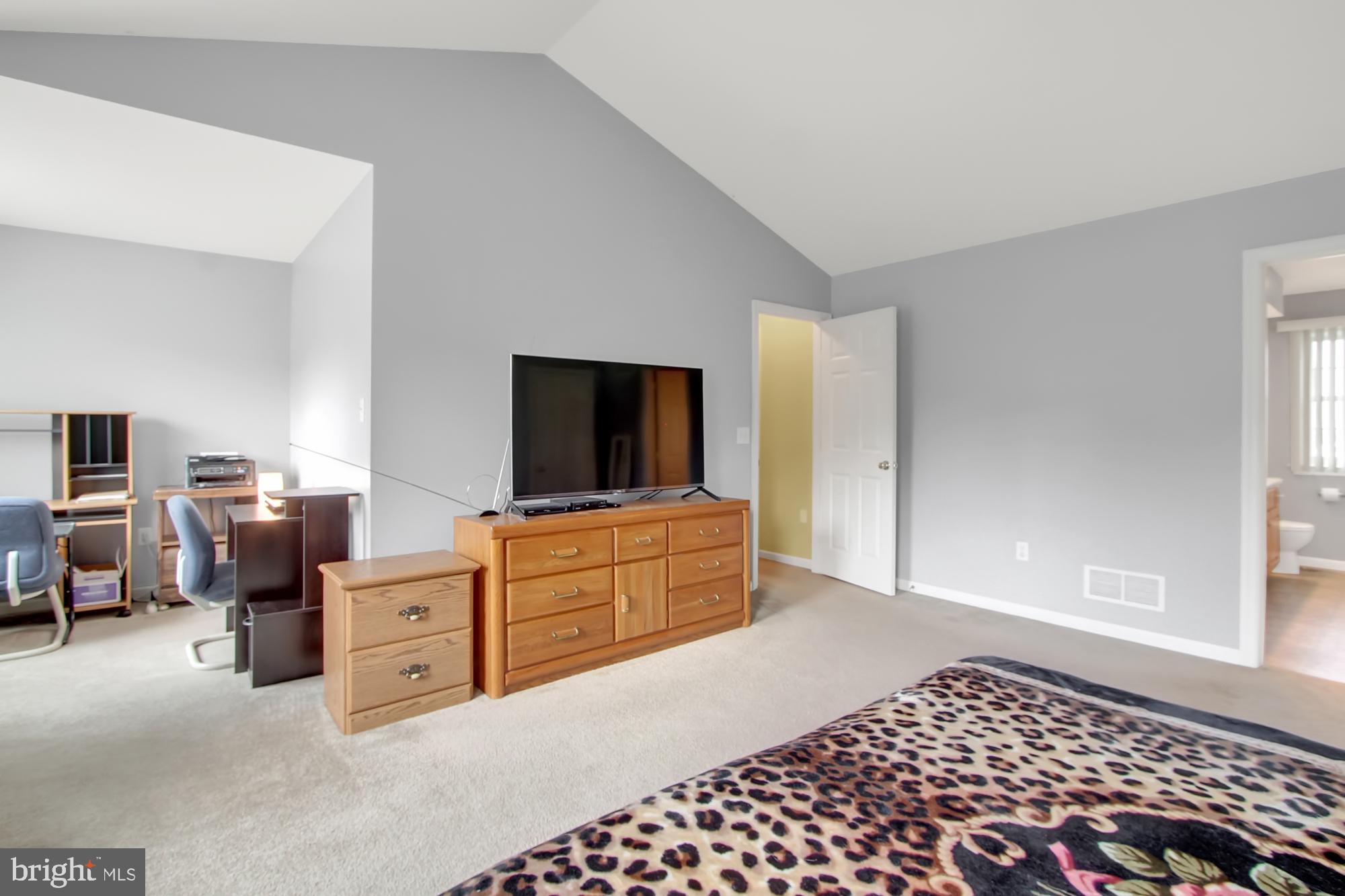 MONARCH RIDGE - Residential