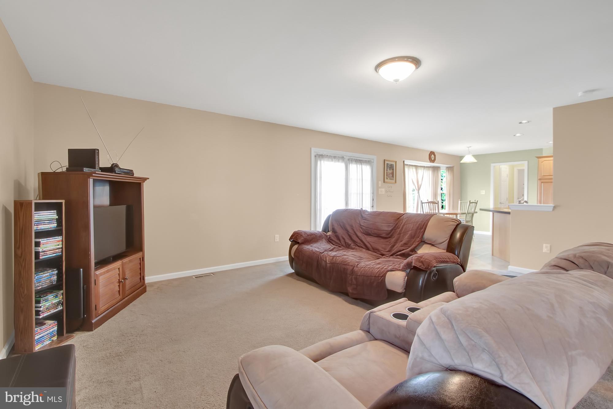 MONARCH RIDGE - Residential