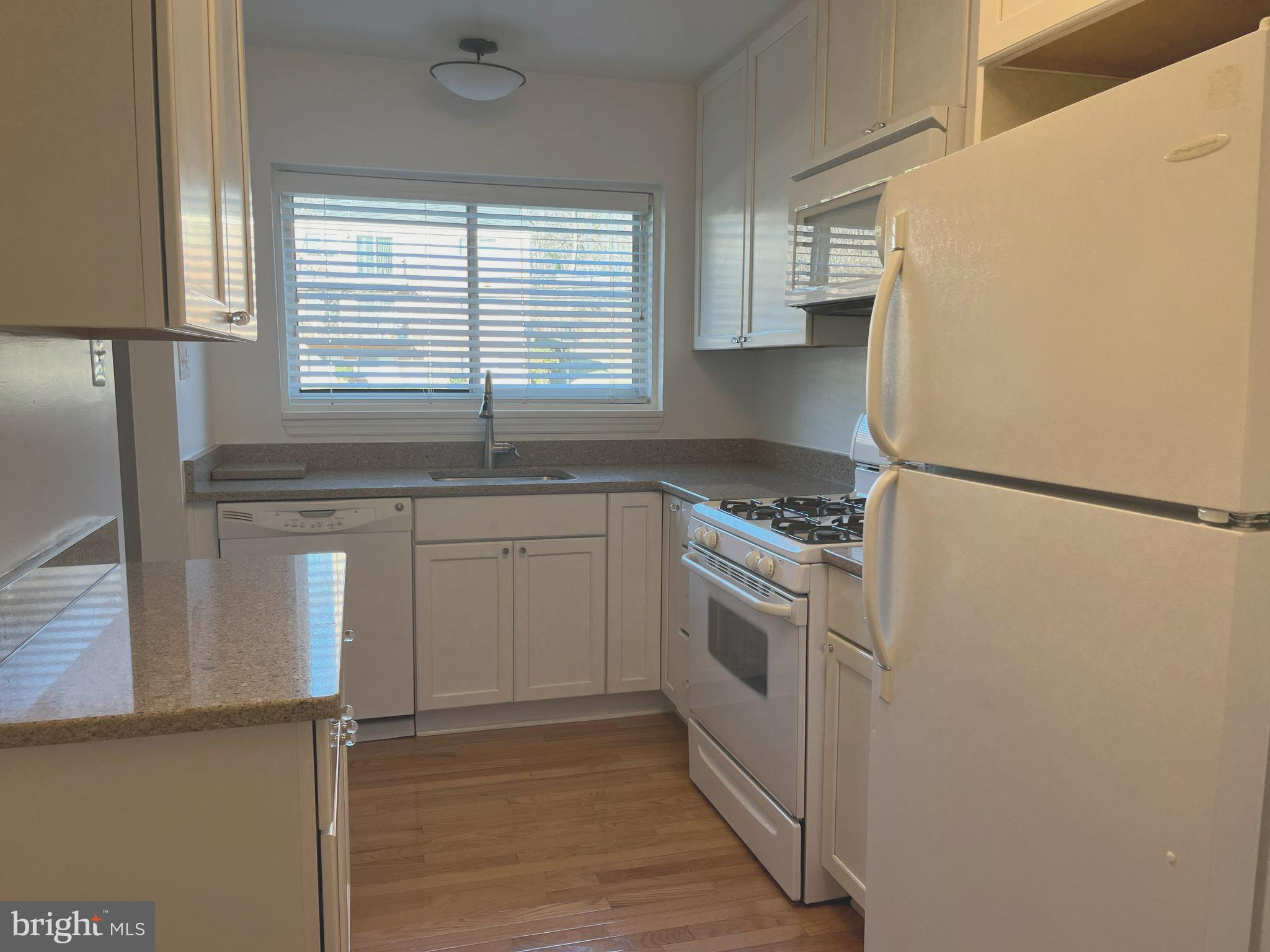 PARKSIDE CONDOMINIUMS - Residential Lease