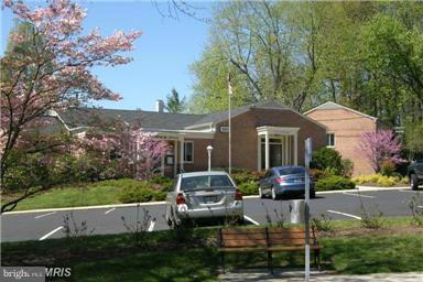 PARKSIDE CONDOMINIUMS - Residential Lease