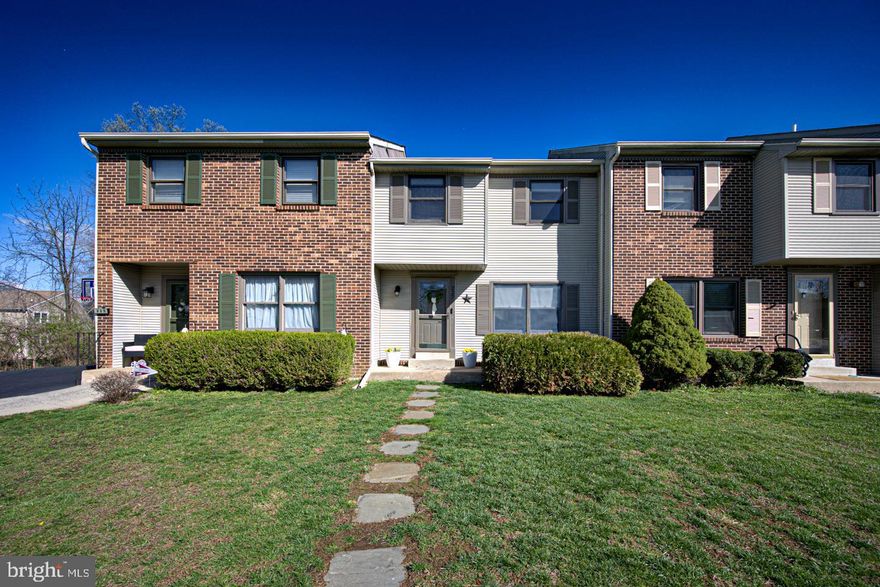 Mint condition 3 Bedroom 2.5 Bath Townhouse in sought after Trotters Lea! What sets this beautiful home apart are the pretty views and tranquility of the rear yard! Living room with carpeting, breakfast room with sliding glass doors to a really nice deck. stylish oak kitchen with granite counter tops and newer appliances. Powder room. Primary bedroom suite with nicely sized closets and primary bath. Laundry area, well appointed hall bathroom and two additional bedrooms. Check it out, hardwood floors in the second floor hallway and all 3 bedrooms! Are the kids looking for some space? Partially finished basement with room for tv and activities. Don't miss this wonderful home perfectly situated within the acclaimed Garnet Valley School District. Wegmans, Whole Foods and the Glen Eagle Shopping Center are a few minutes away as well as tax free shopping in Delaware. You are going to love it!