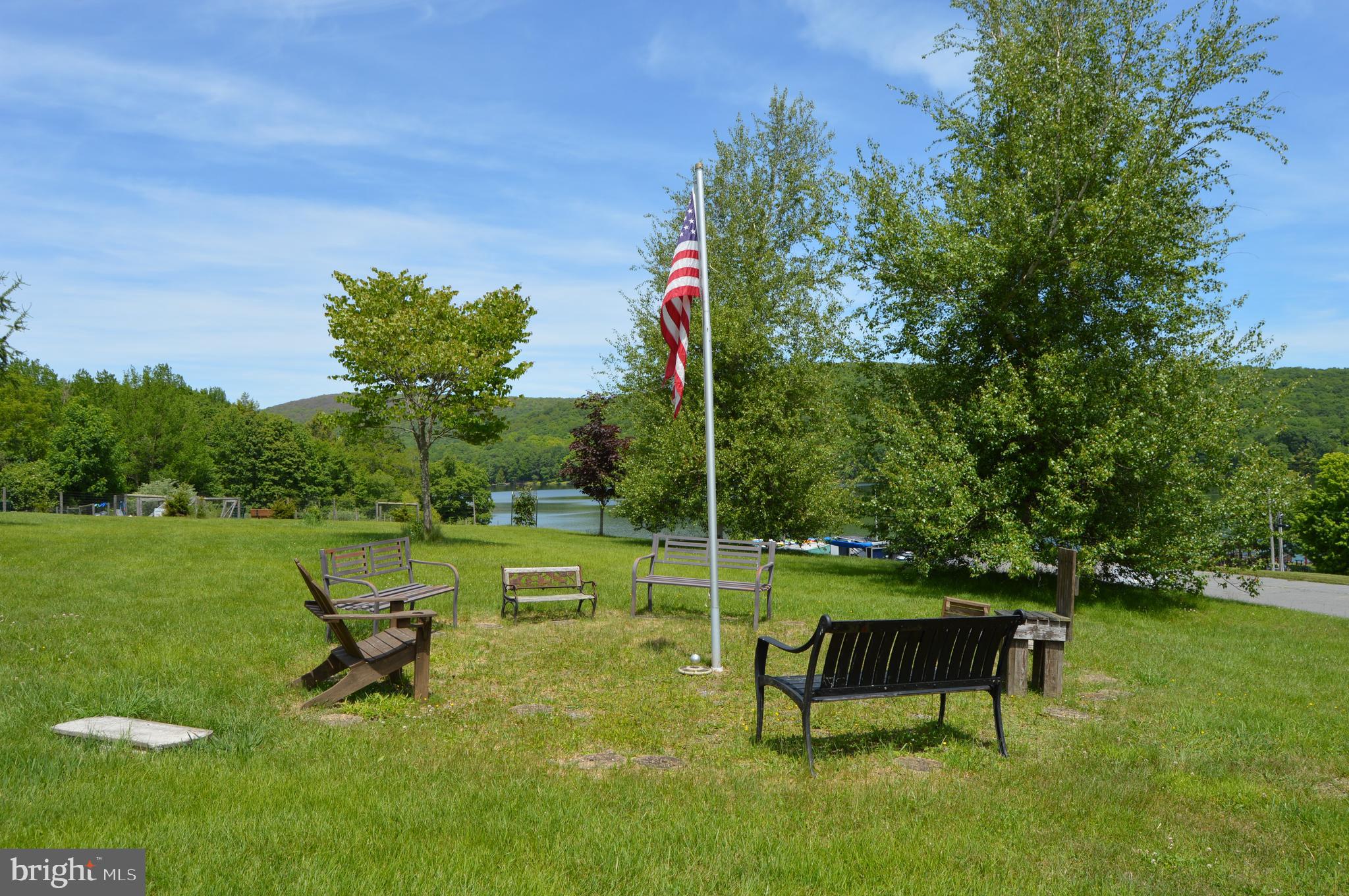 ALPINE LAKE  RESORT - Land