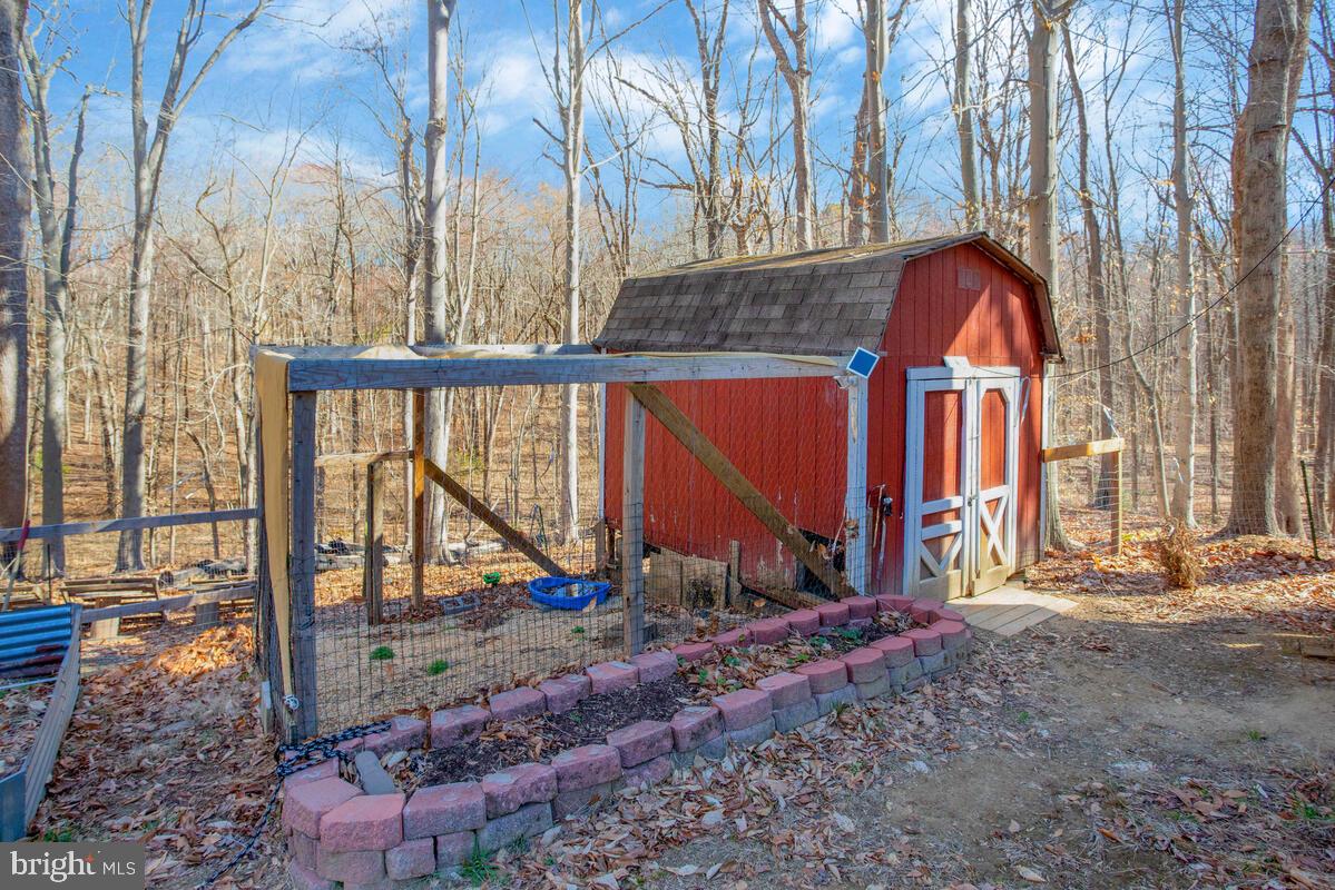 LAKE KARYLBROOK - Residential