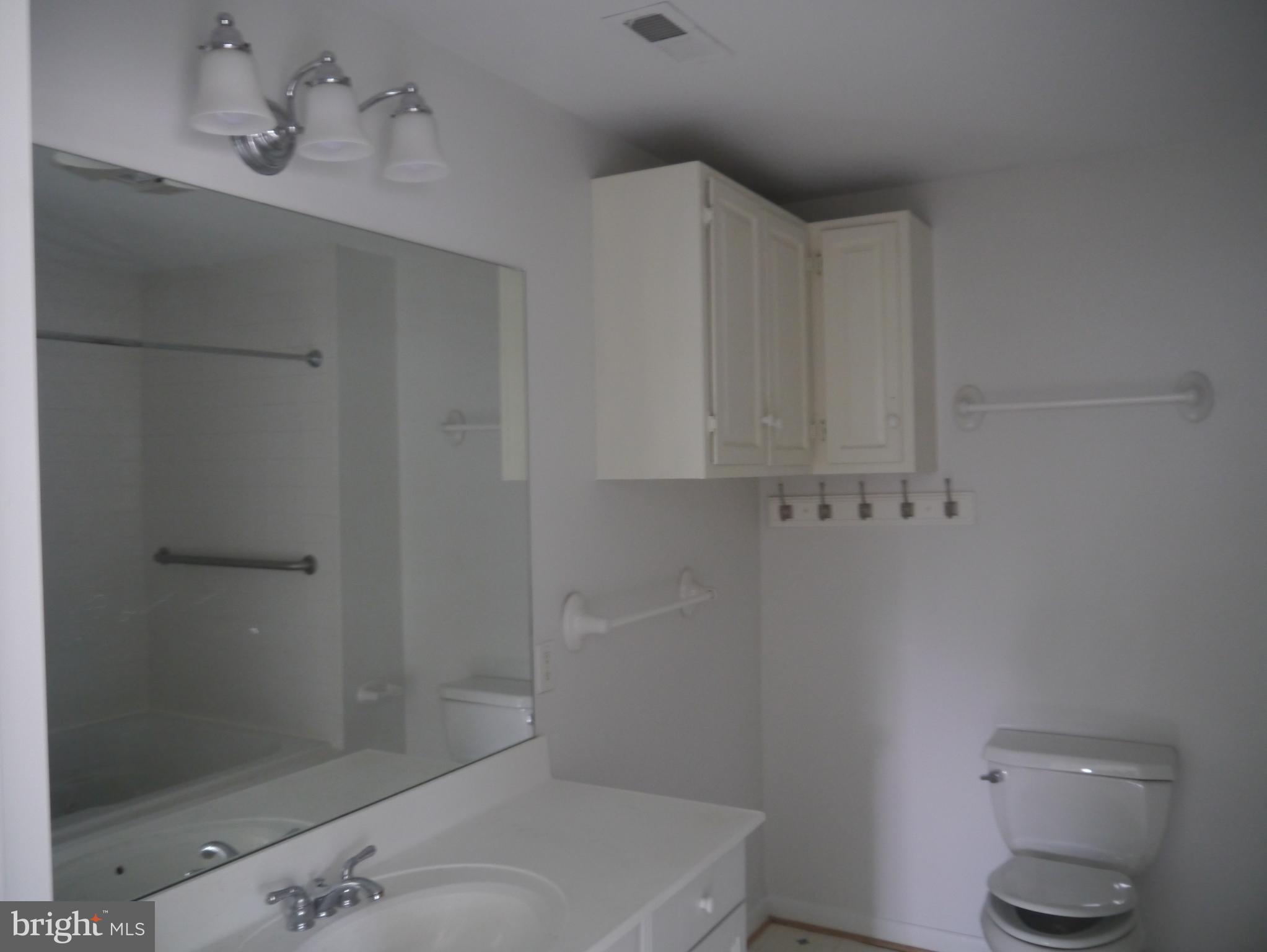 GREENBRIAR - Residential Lease