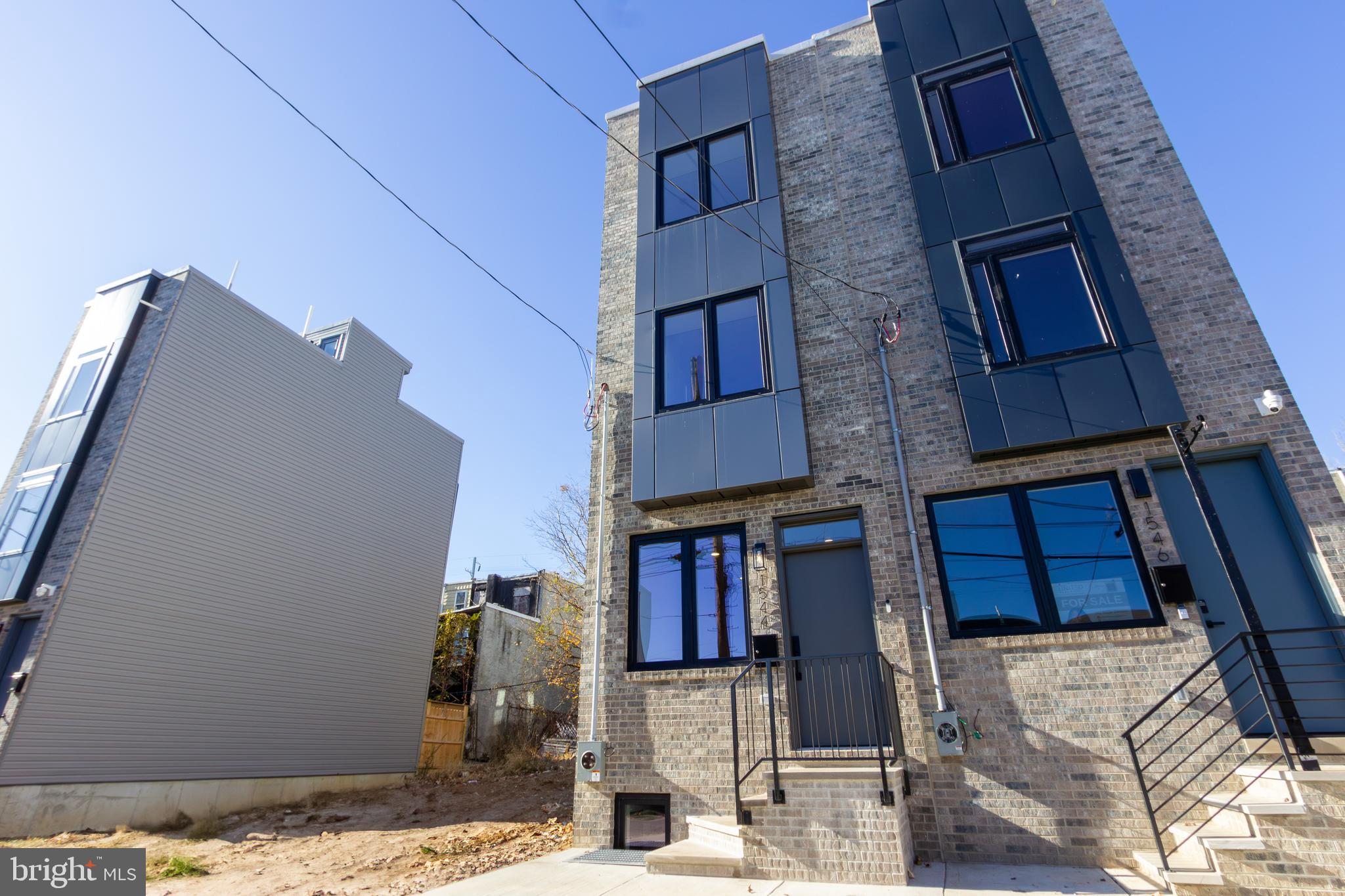 OLDE KENSINGTON - Residential Lease