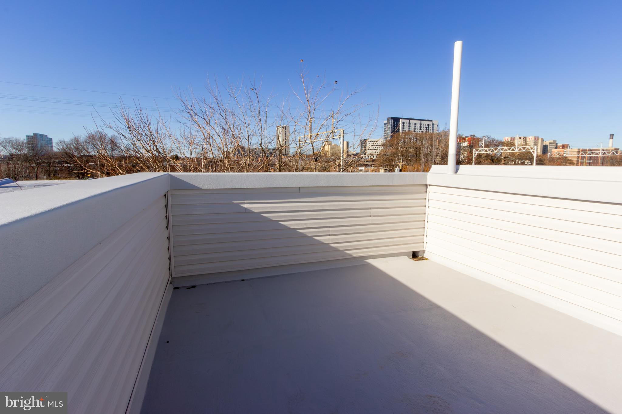 OLDE KENSINGTON - Residential Lease