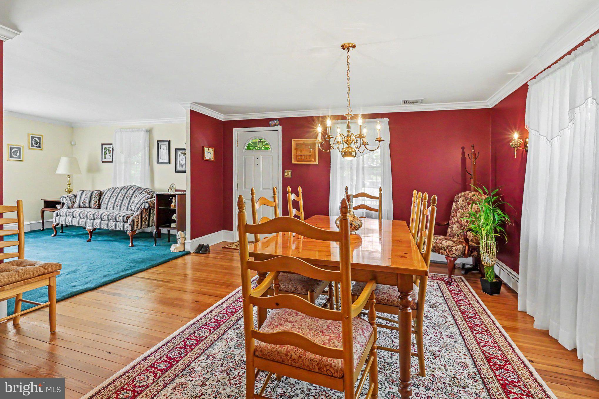 HILLSIDE MANOR - Residential