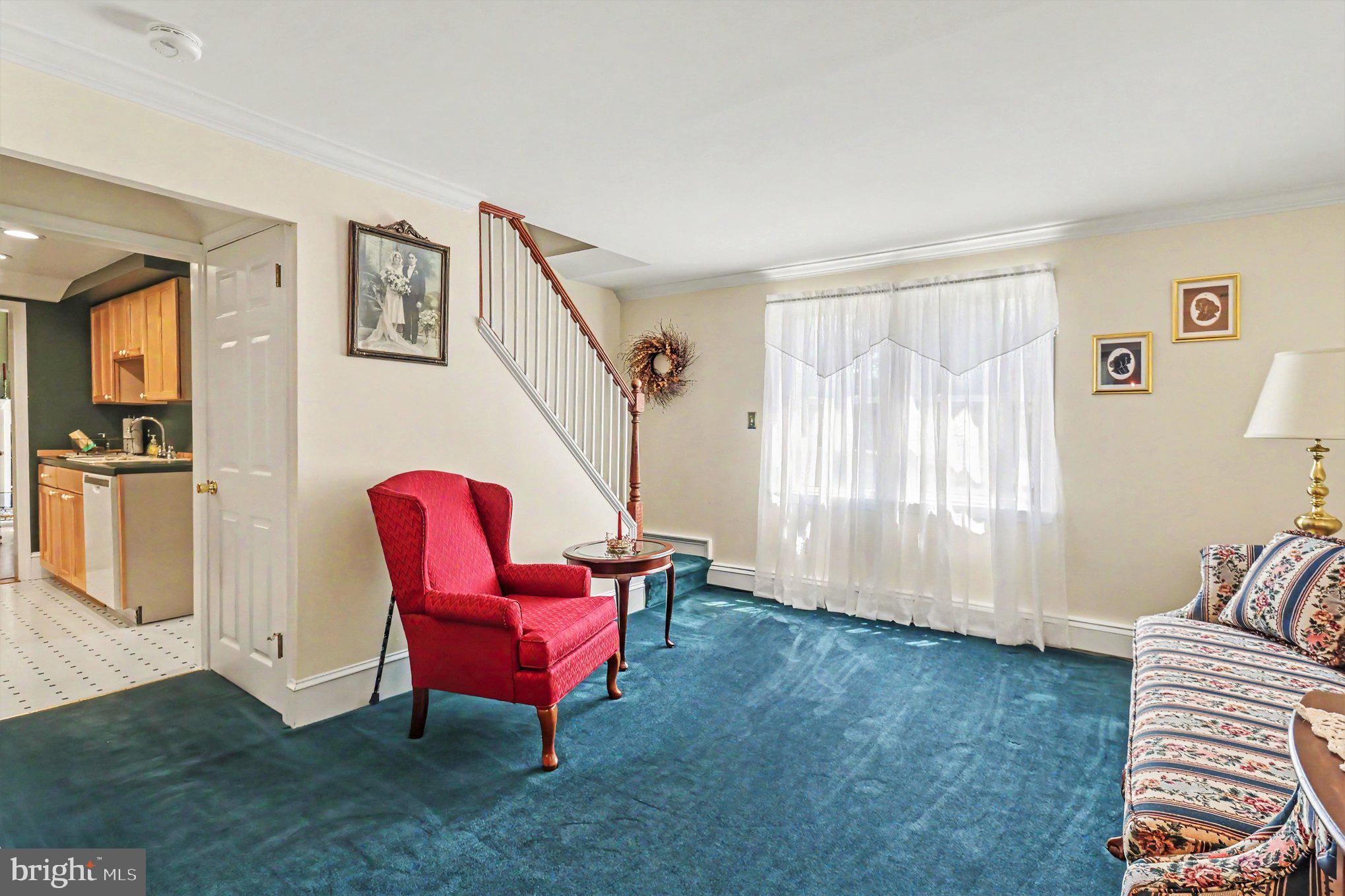 HILLSIDE MANOR - Residential