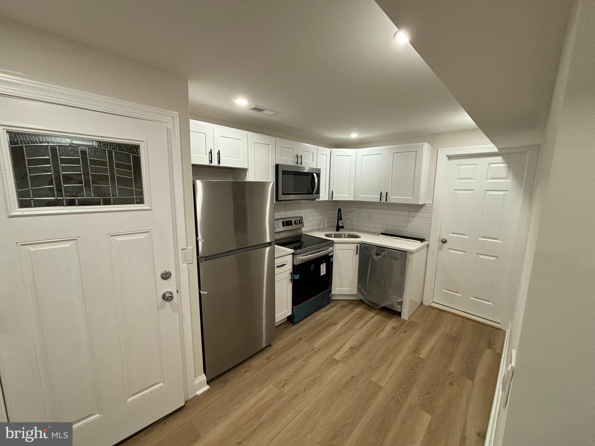 PHILADELPHIA - Residential Lease