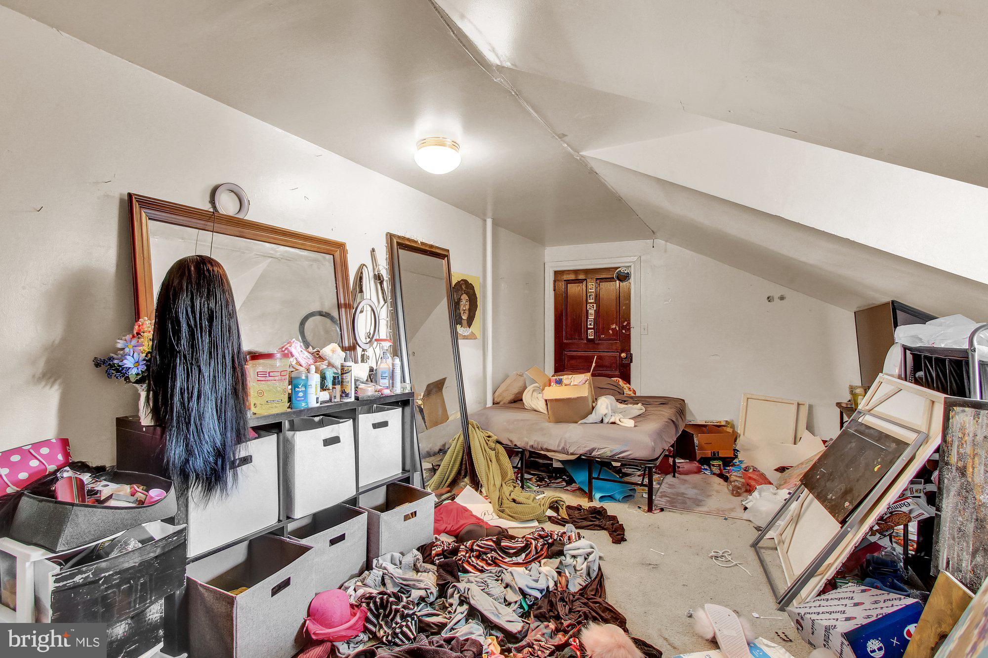 HISTORIC COLUMBIA - Residential Income