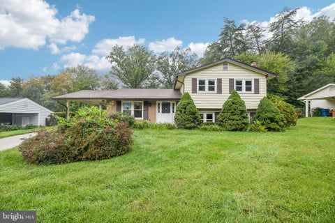 Photo of 5204 Holden Street, FAIRFAX, VA 22032 (MLS # VAFX2337636)