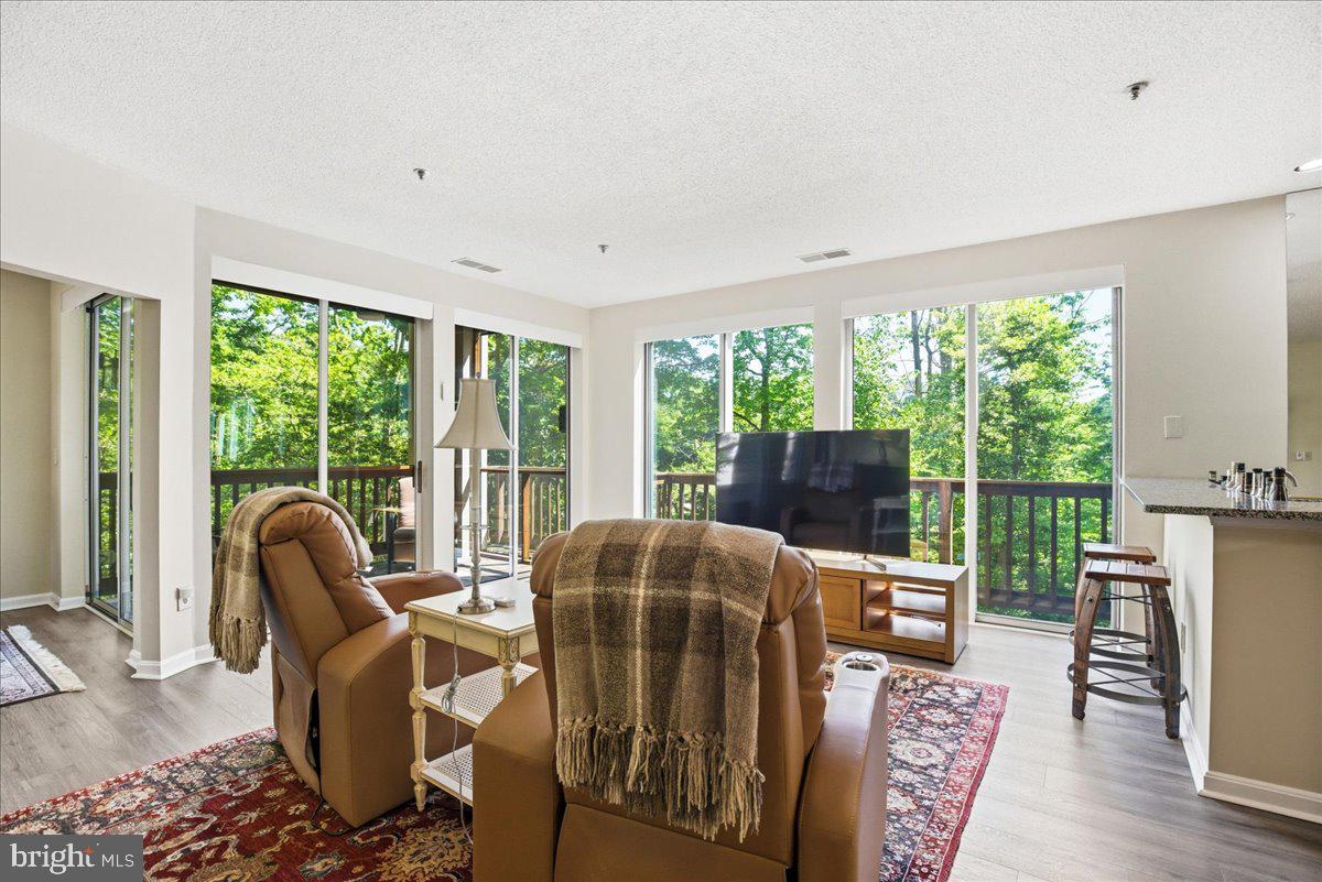 SOLOMONS LANDING - Residential