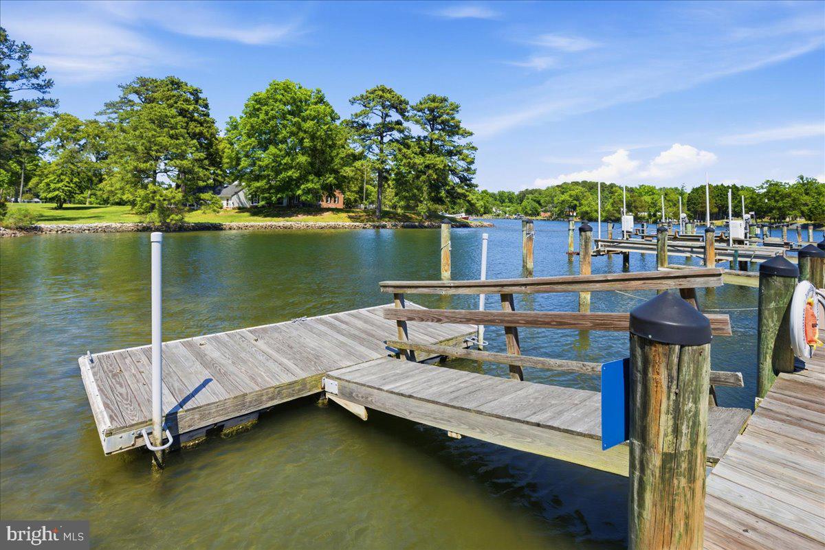 SOLOMONS LANDING - Residential