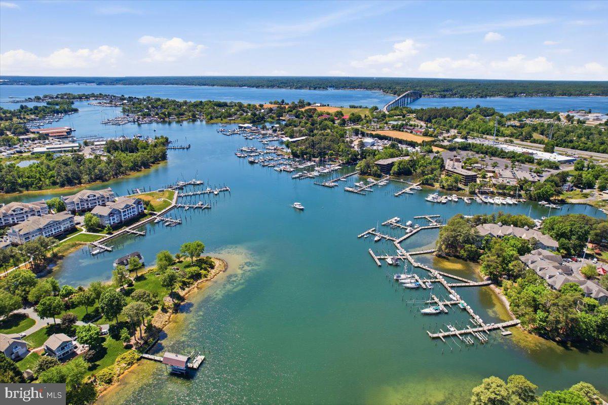 SOLOMONS LANDING - Residential