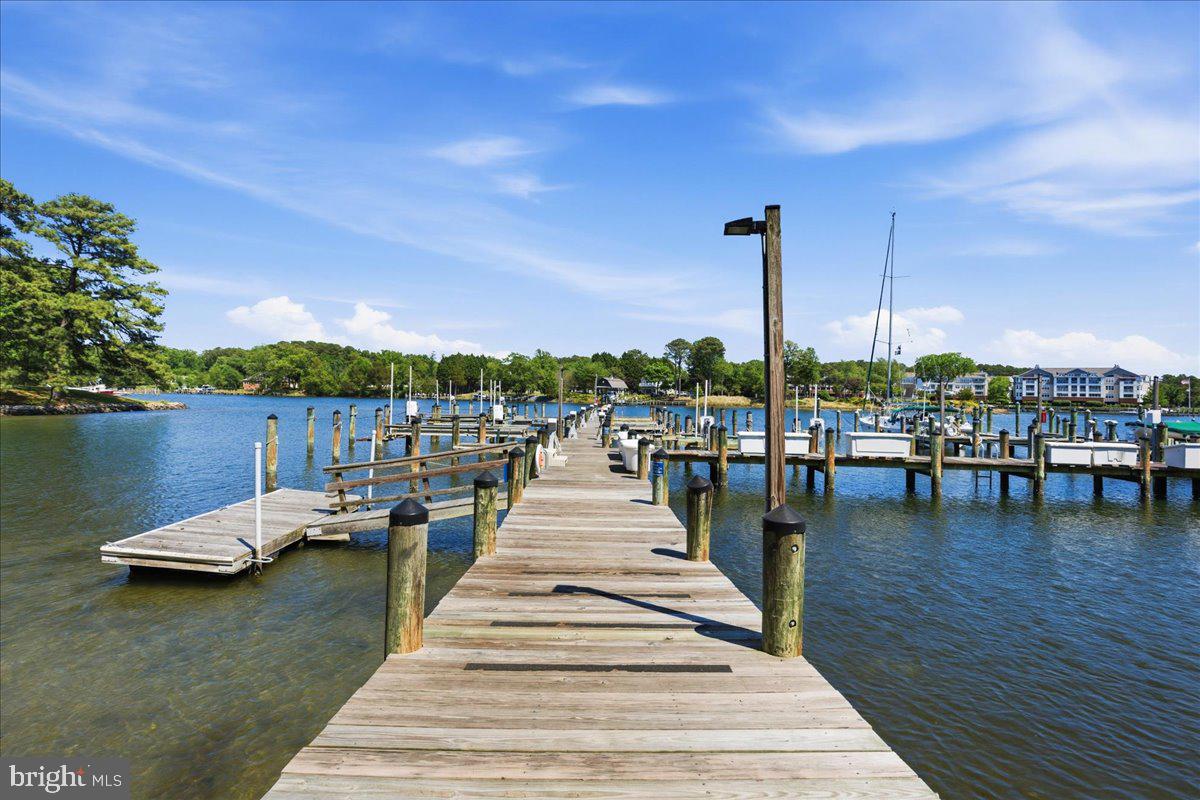SOLOMONS LANDING - Residential