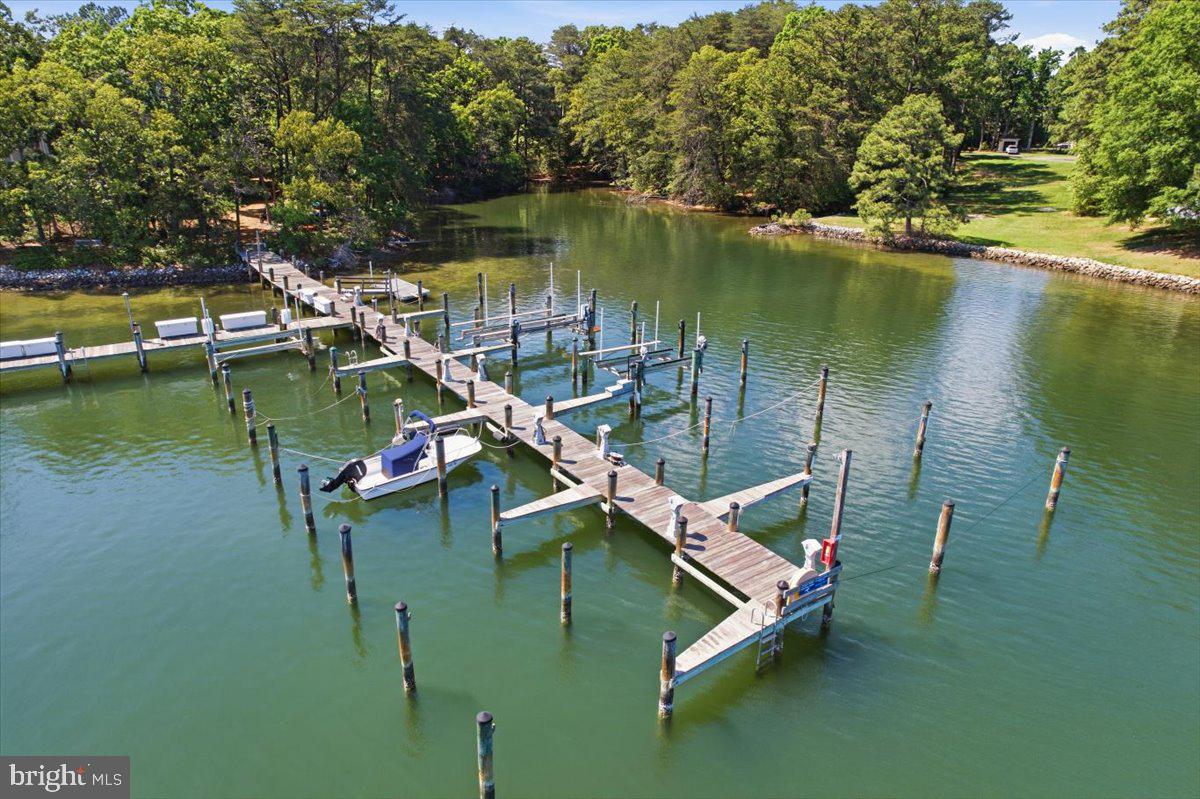 SOLOMONS LANDING - Residential