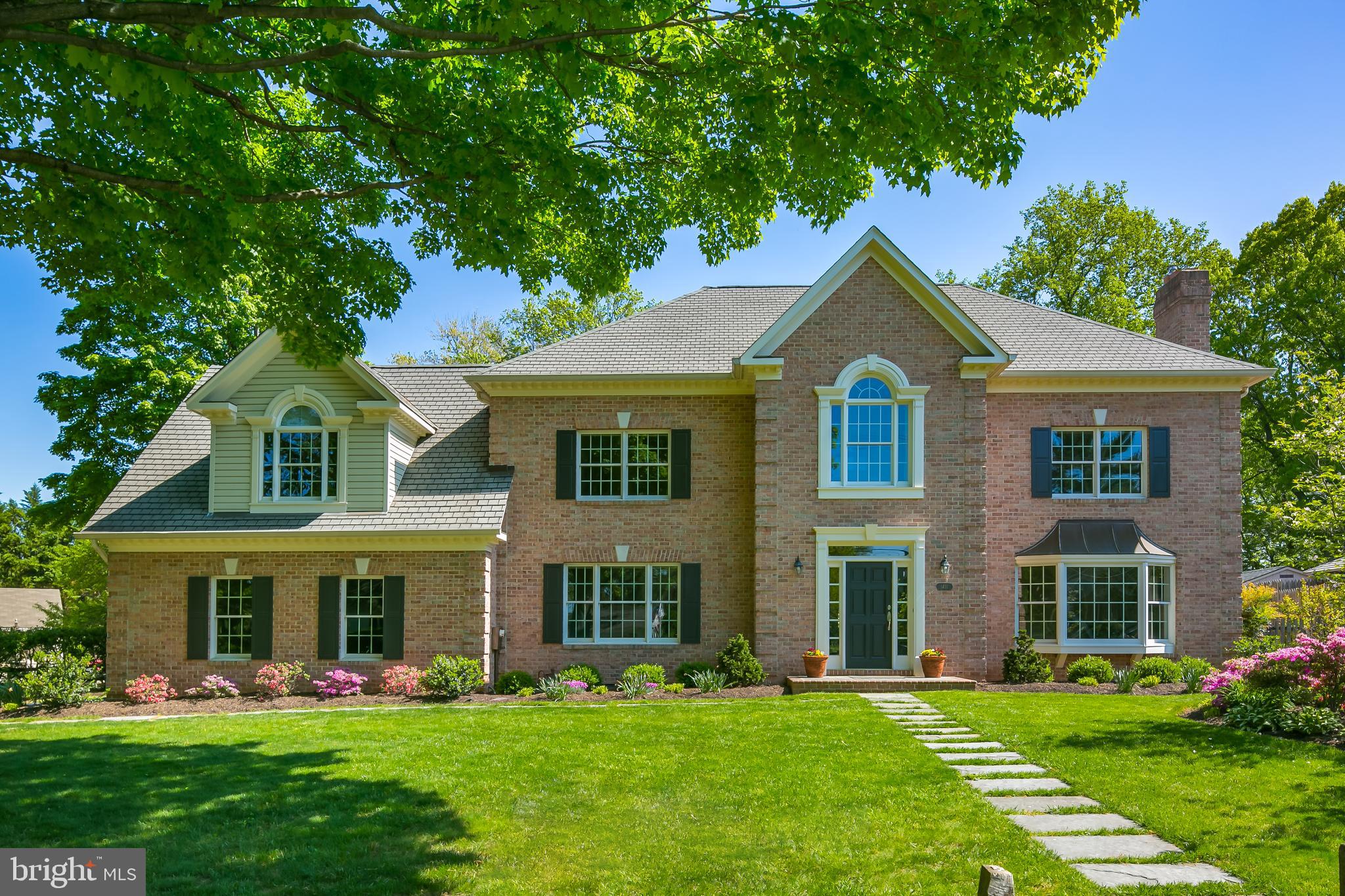 SALONA VILLAGE - Residential