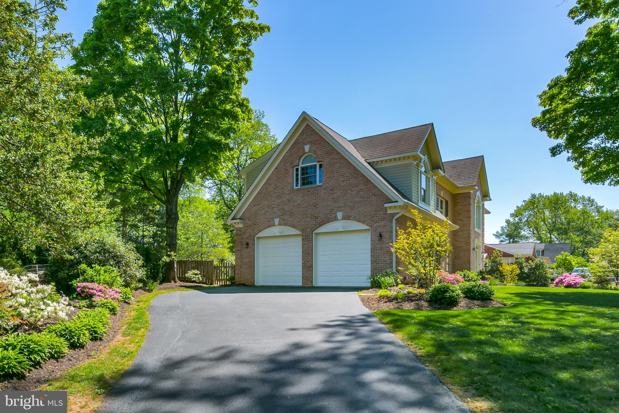 SALONA VILLAGE - Residential