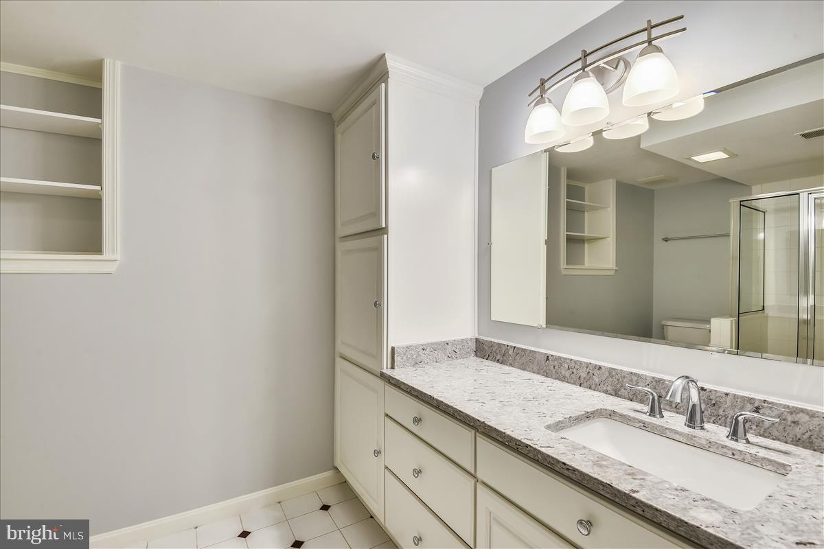 SALONA VILLAGE - Residential