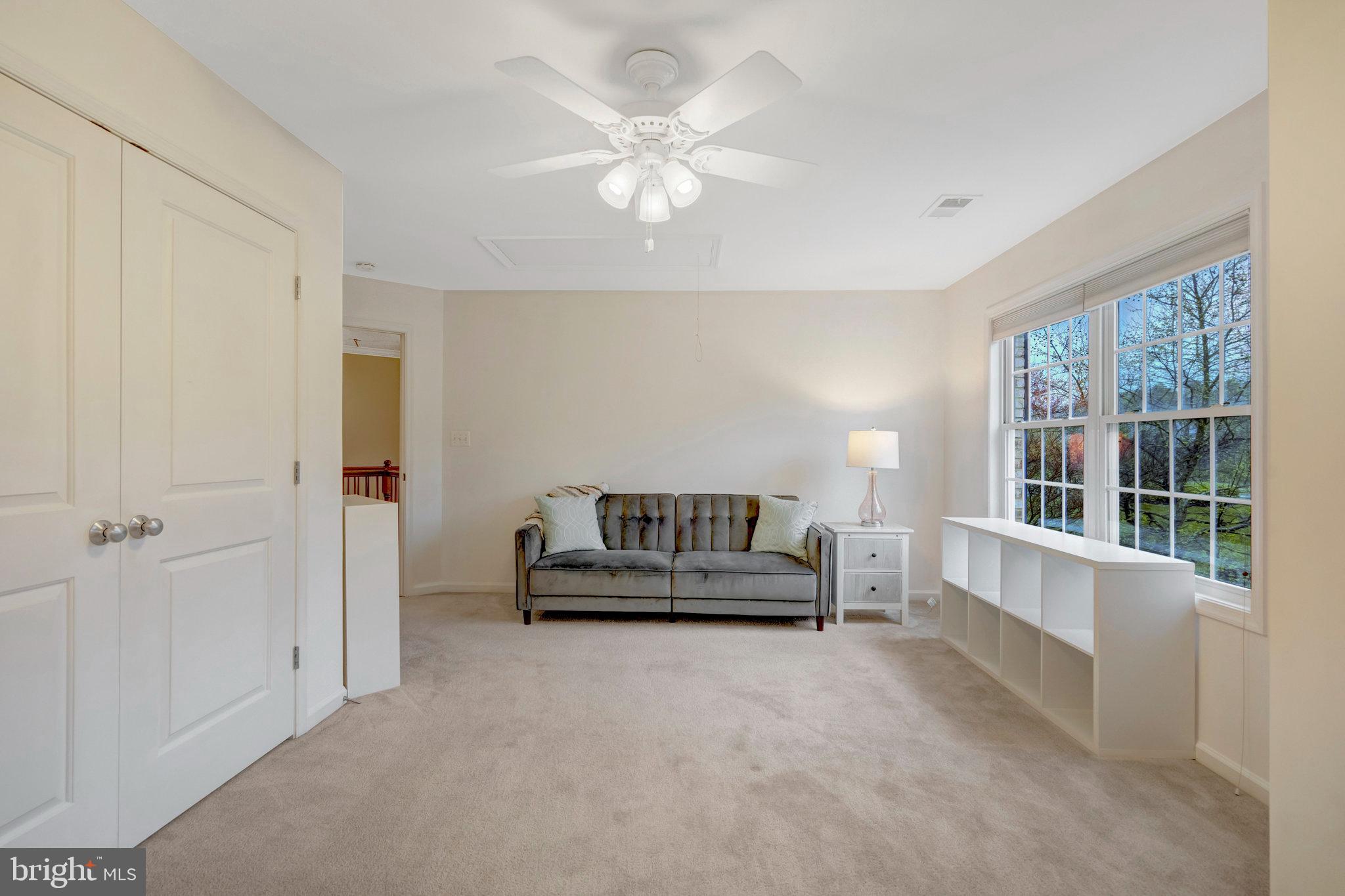 STRATSHIRE CROSSING - Residential