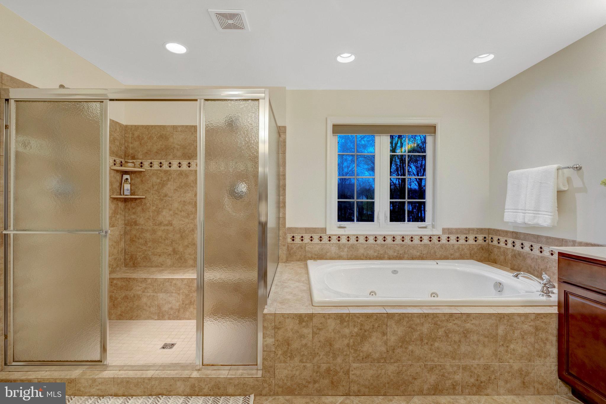 STRATSHIRE CROSSING - Residential