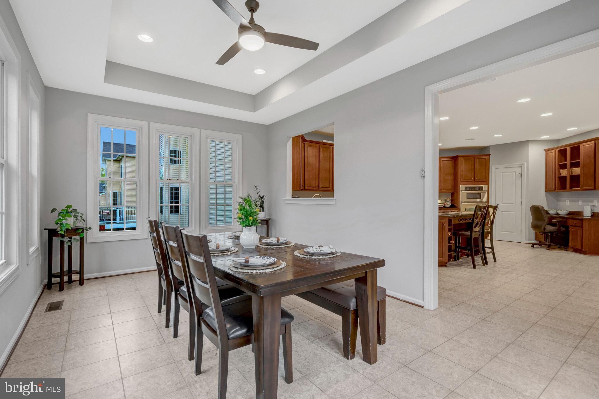 STRATSHIRE CROSSING - Residential