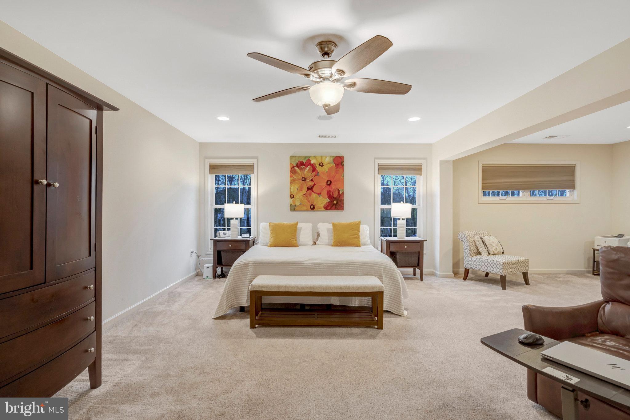 STRATSHIRE CROSSING - Residential