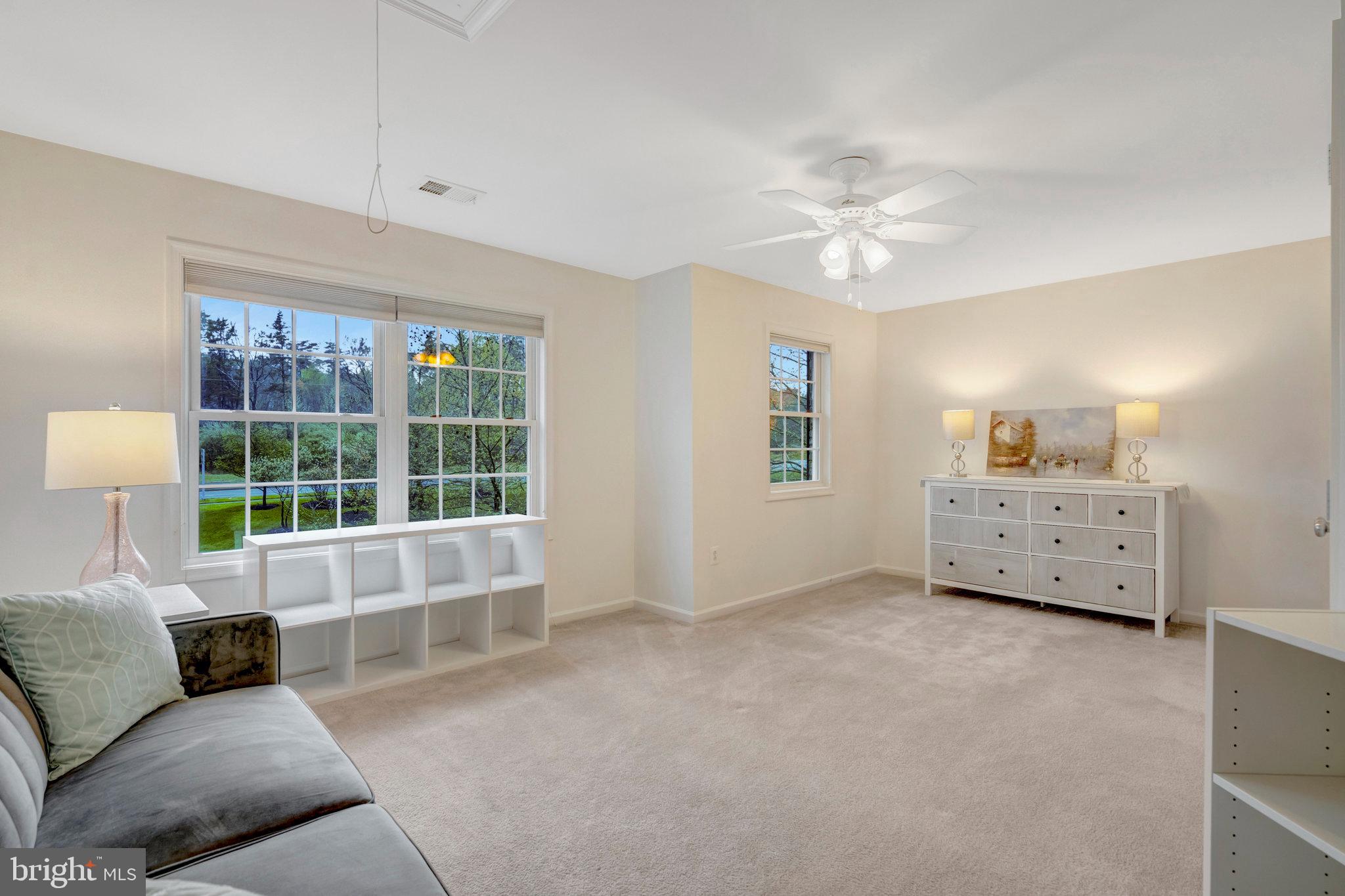 STRATSHIRE CROSSING - Residential