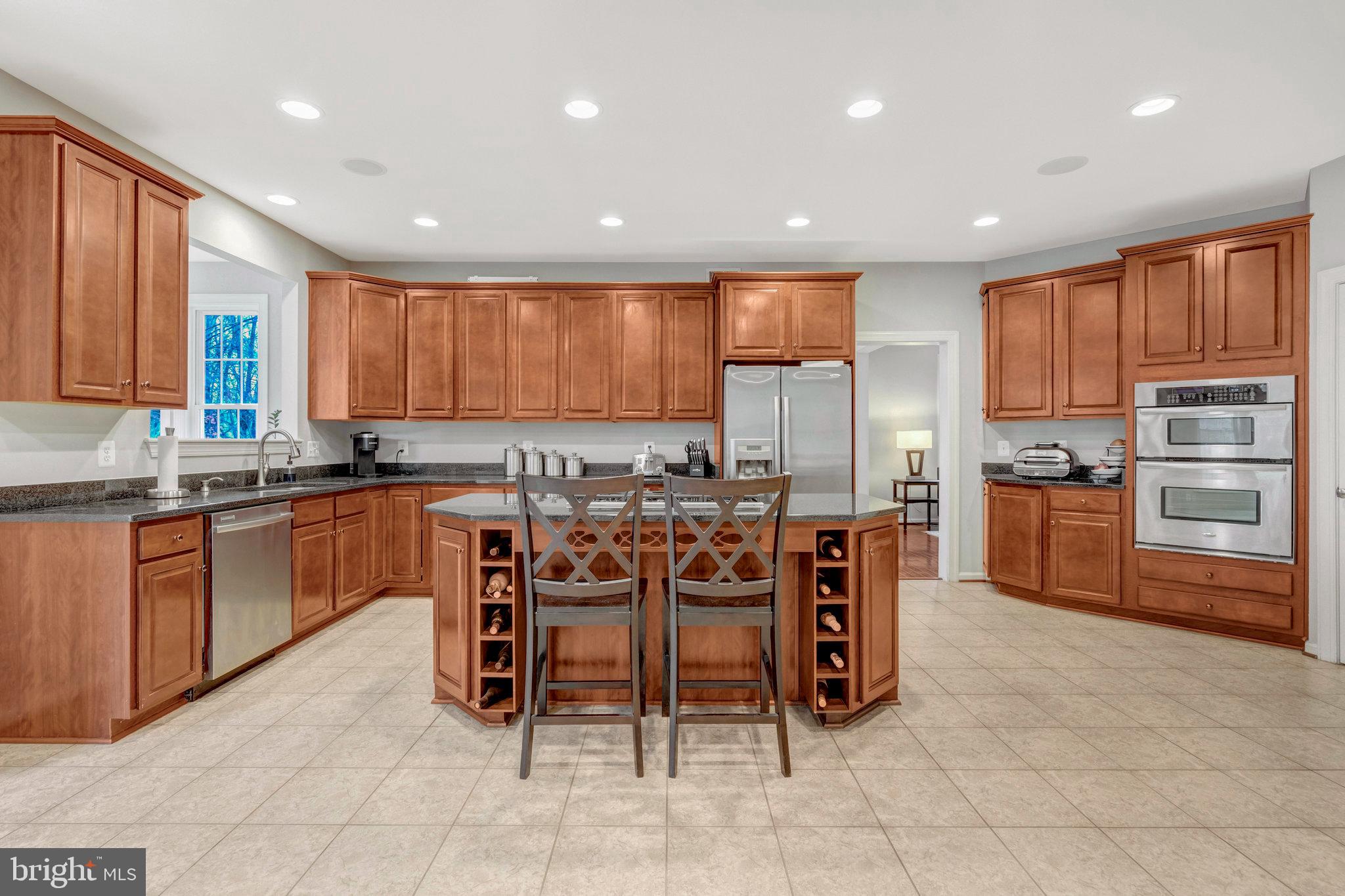 STRATSHIRE CROSSING - Residential