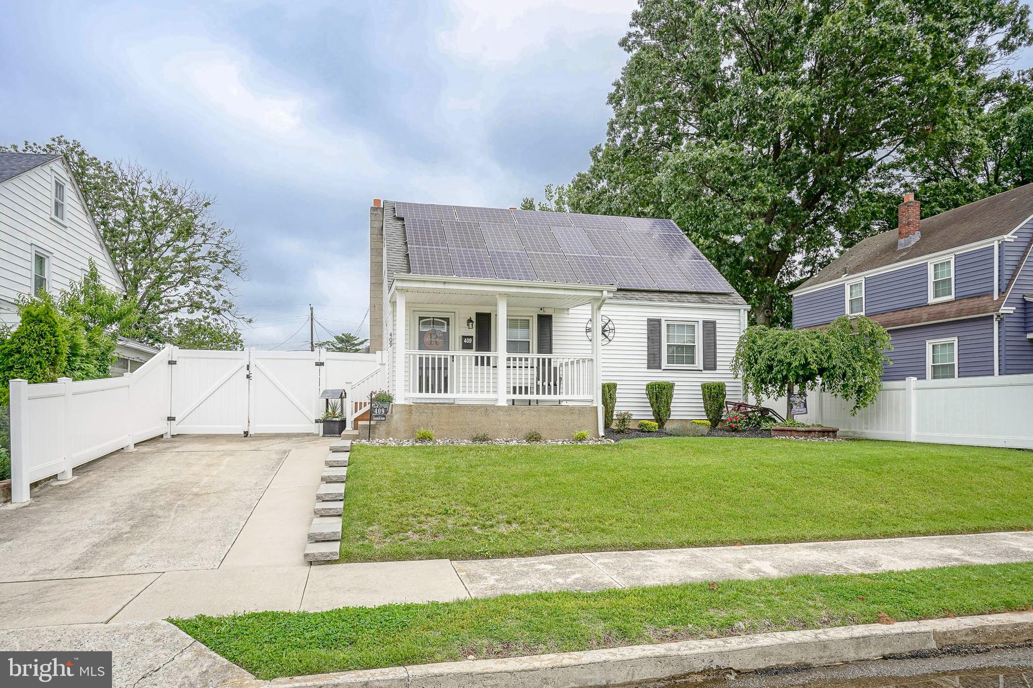 409 GREENWICH AVENUE