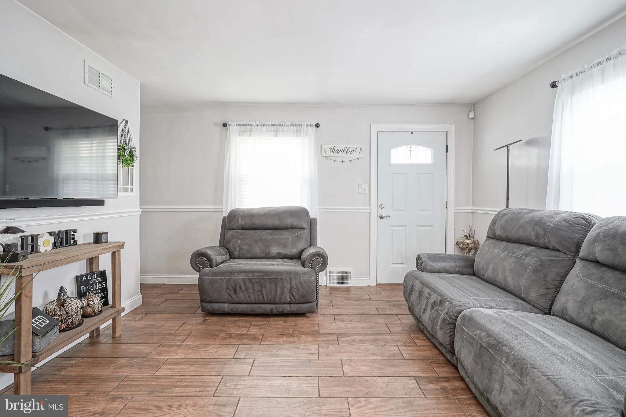 409 GREENWICH AVENUE