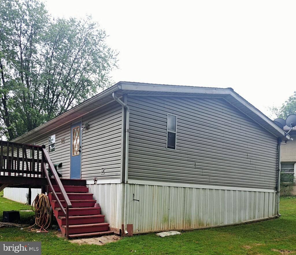 Photo of 756 WILLOW LN, GAP, PA 17527 (MLS # PALA2036264)