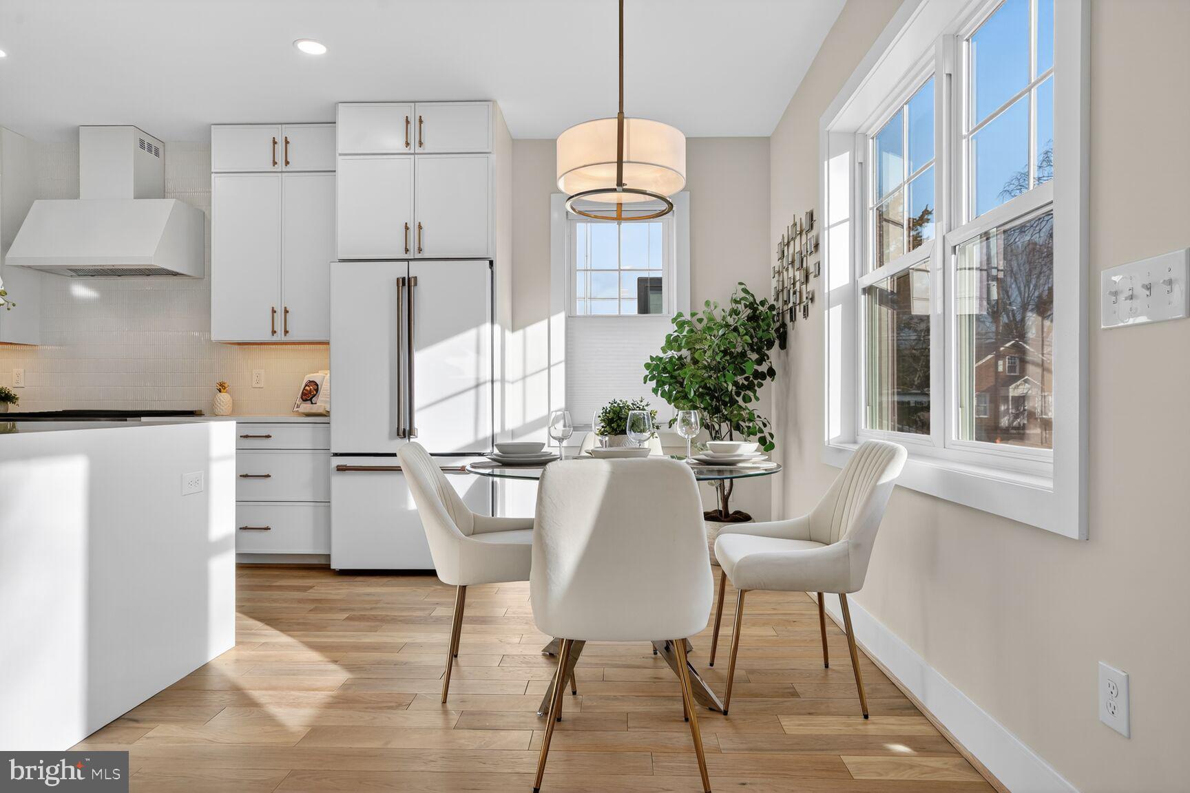 CLARENDON - Residential